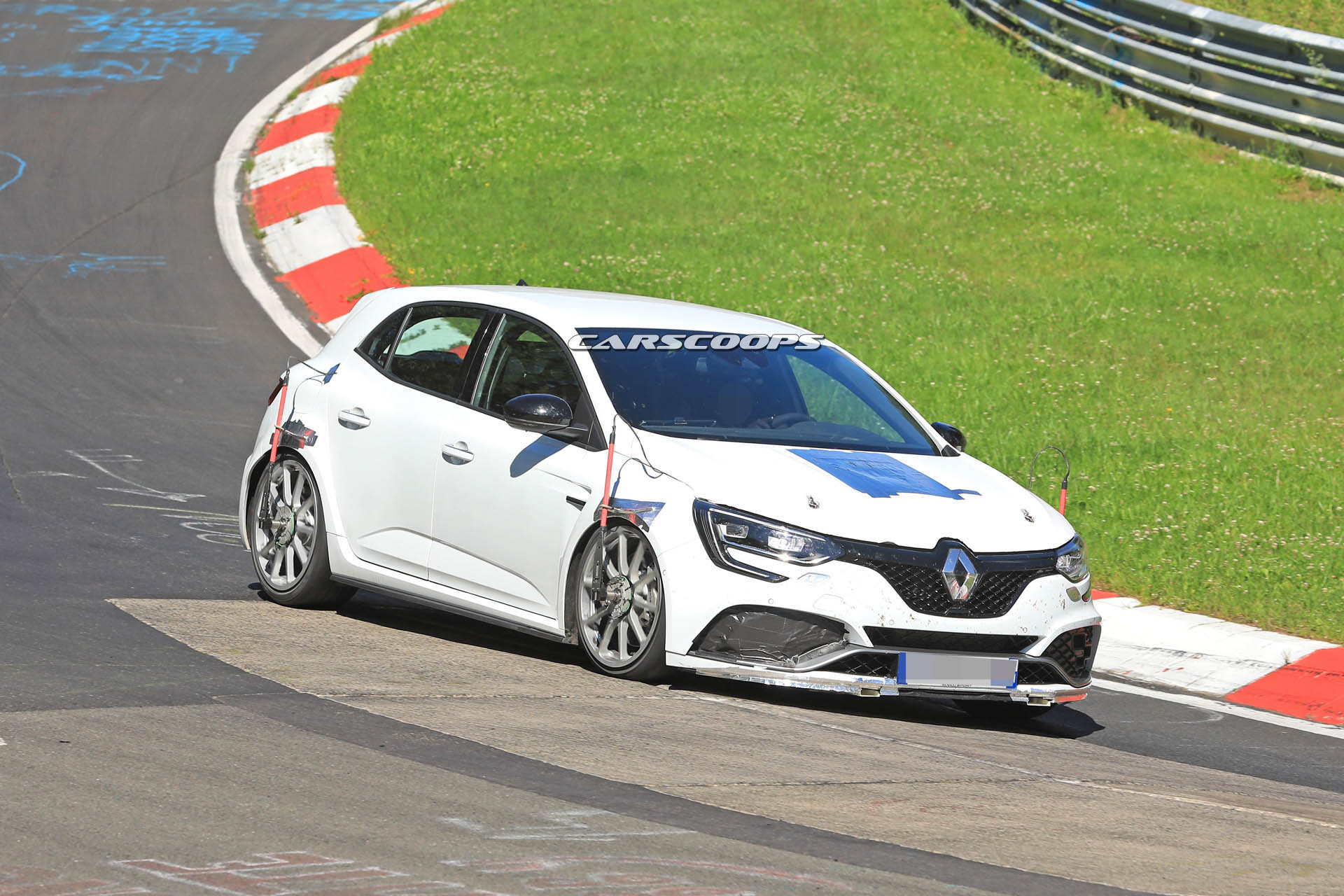 renault-megane-rs-trophy-spy-20 Renault’s Gunning For Ring Record With New Megane RS Trophy