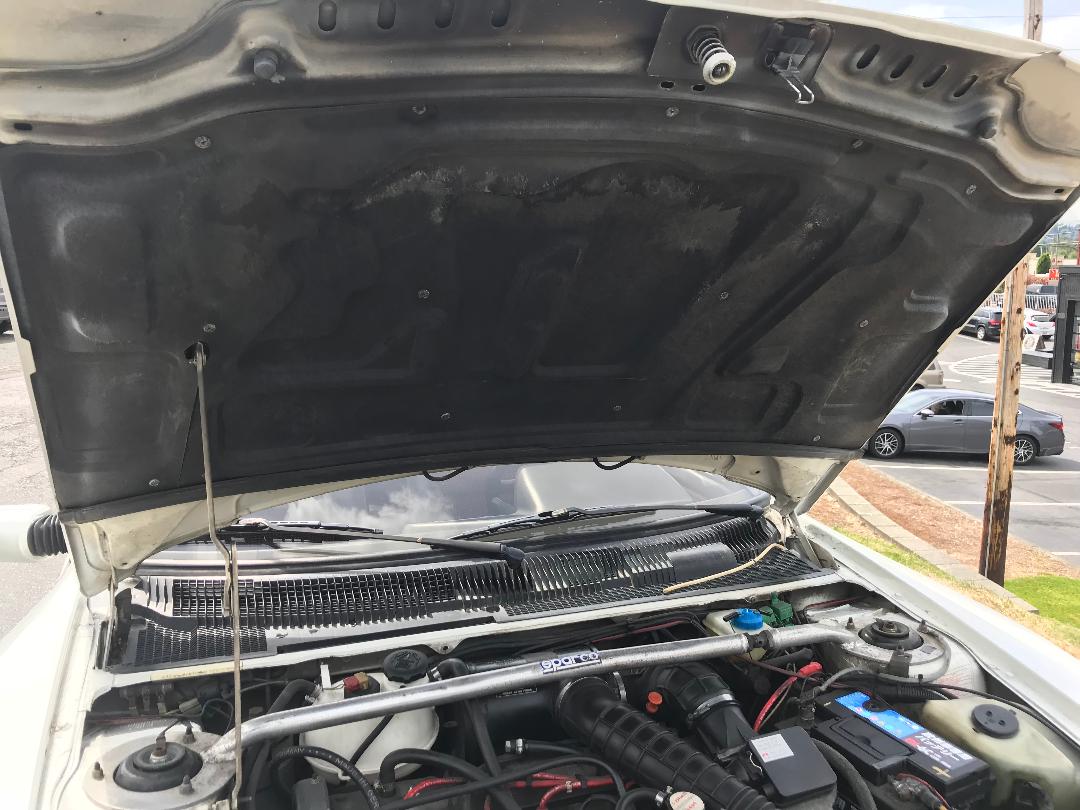 1989-peugeot-205-gti-auction-bat-27 Widebody 1989 Peugeot 205 GTi Is A Throwback To The 1980s