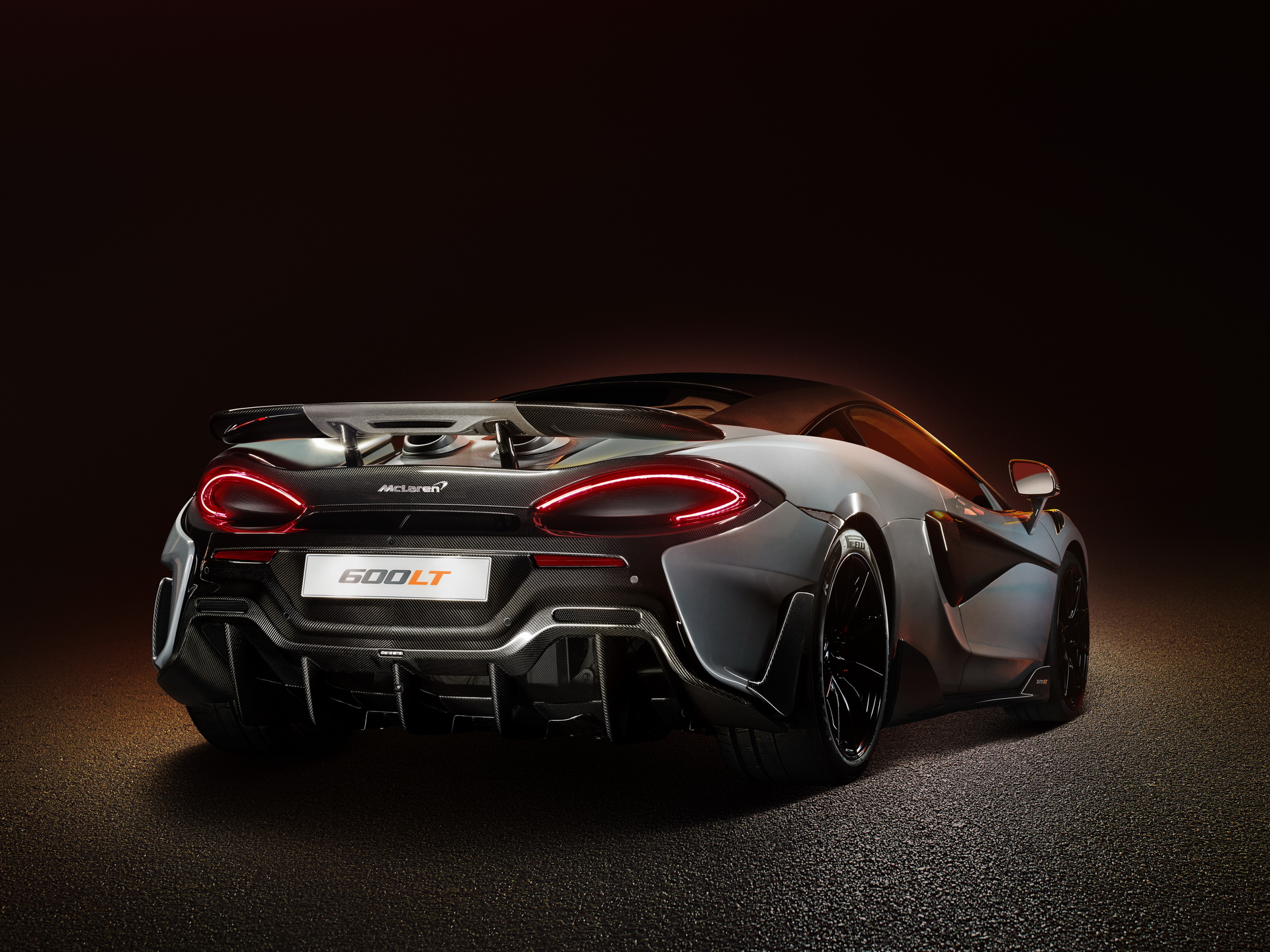 mclaren-600lt-unveiled-officially-2 New McLaren 600LT Is A 600 PS Lightweight Ferrari Nightmare