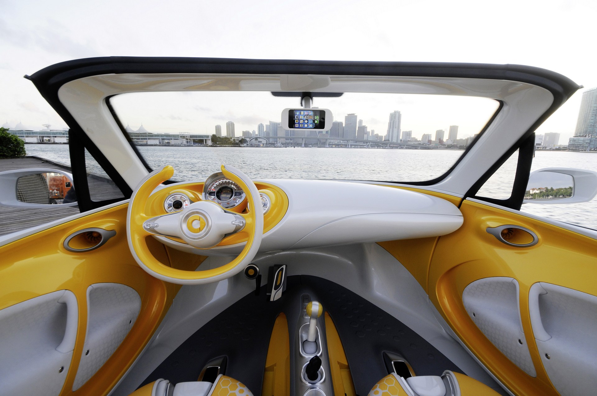 Smart-20th-Anniversary-41 Smart Celebrates 20 Years Of Production As EV Switch Causes Sales To Tumble