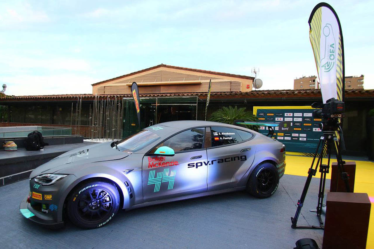 electric-gt-tesla-model-s-P100DL-25 copy Electric Racing Tesla Model S P100DL Unveiled At Catalunya