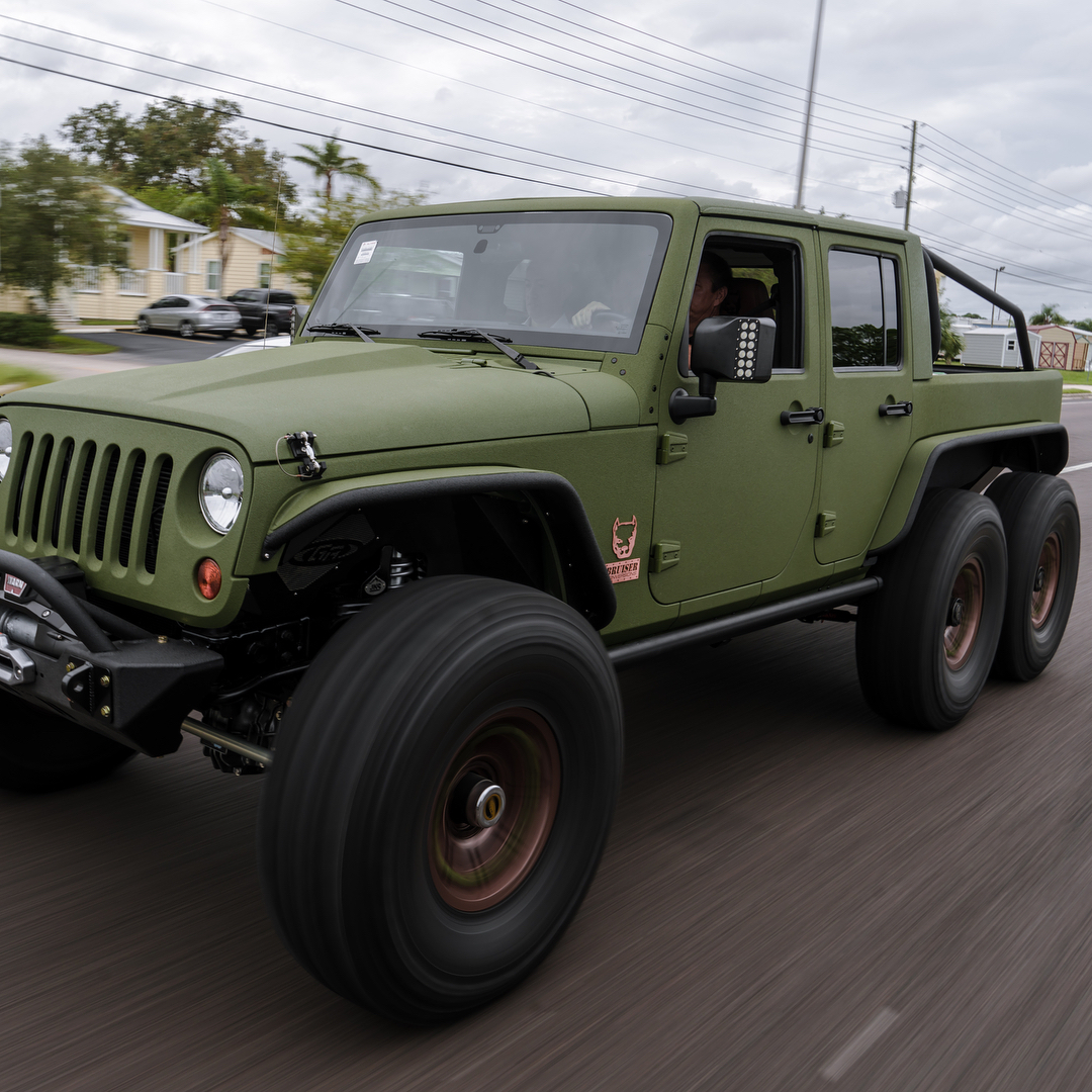jeep-wrangler-6x6-bruiser-conversions-13 Bruiser Conversions 6×6 Is A Six-Wheel Jeep Wrangler With A 450HP LS3 V8