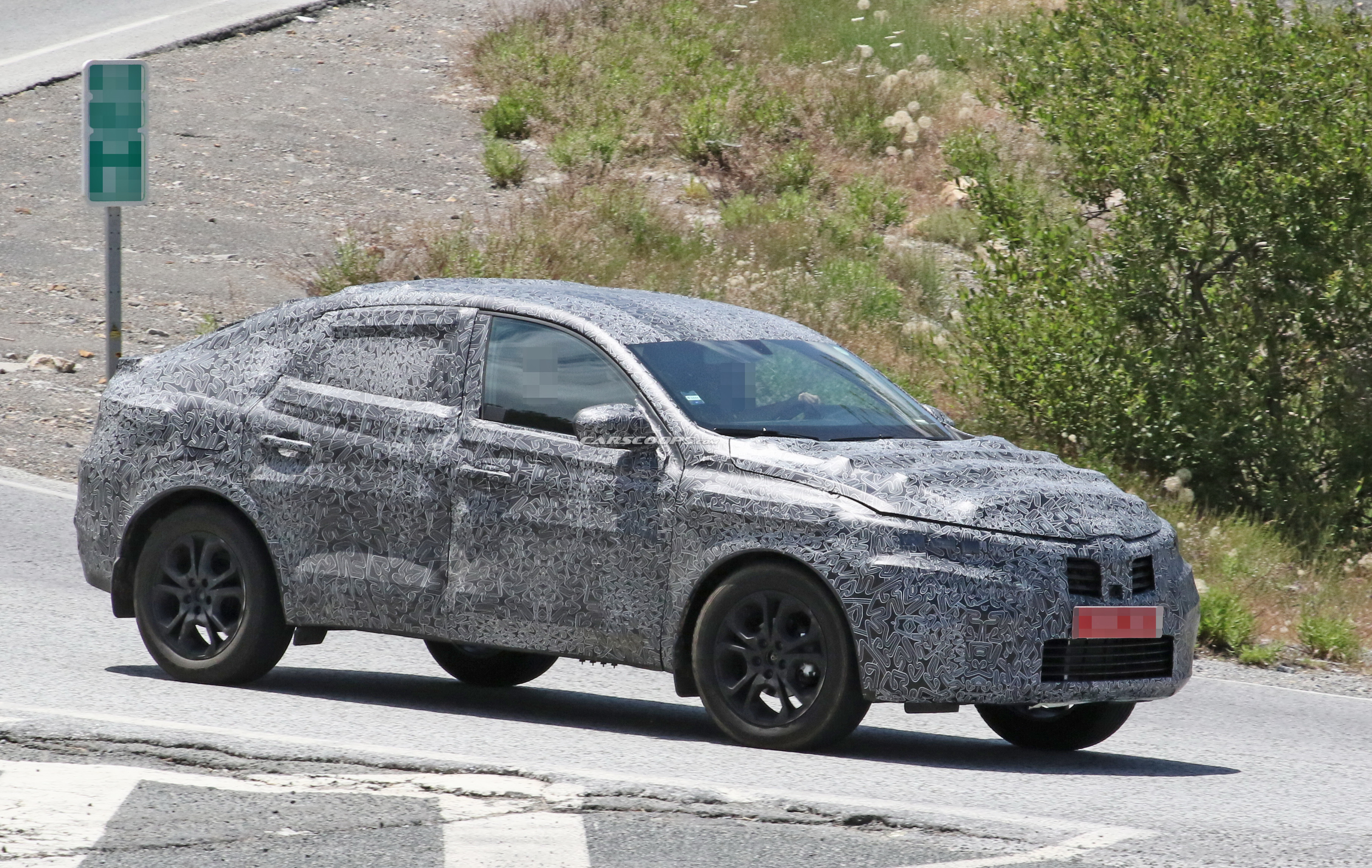Renault Captur Coupe 7 SUV Renault Captur Coupe Spied: Your Budget BMW X6 For The Masses Is On The Way