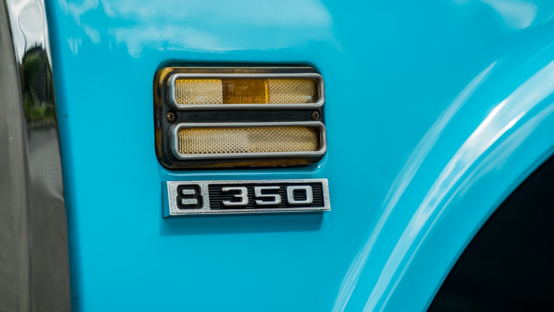 1972-Chevrolet-K5-Blazer-23 Not A Fan Of The 2019 Chevrolet Blazer? This 1972 K5 Might Be Up Your Alley