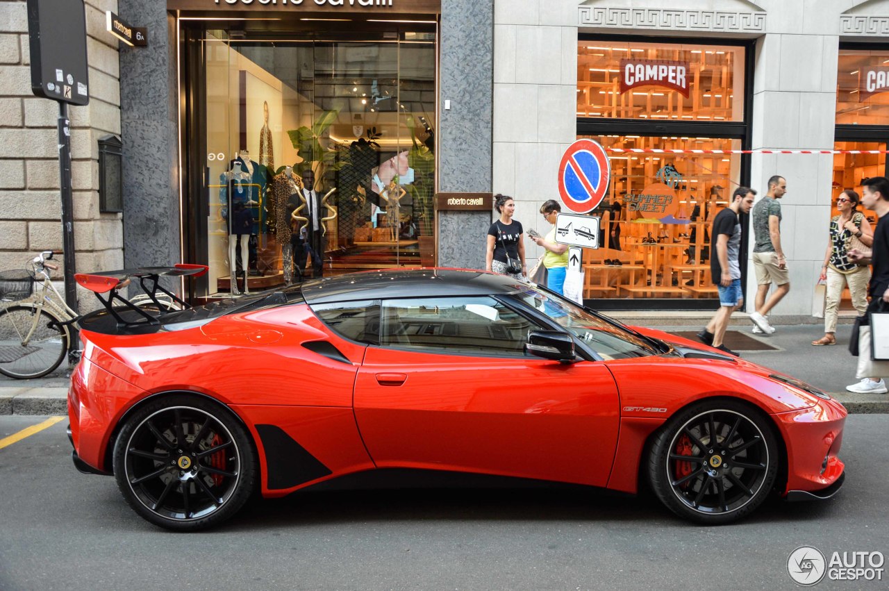 lotus-evora-gt430-spotted-milan-5 Two-Tone Lotus Evora GT430 Turns Is An Unlikely Head-Turner