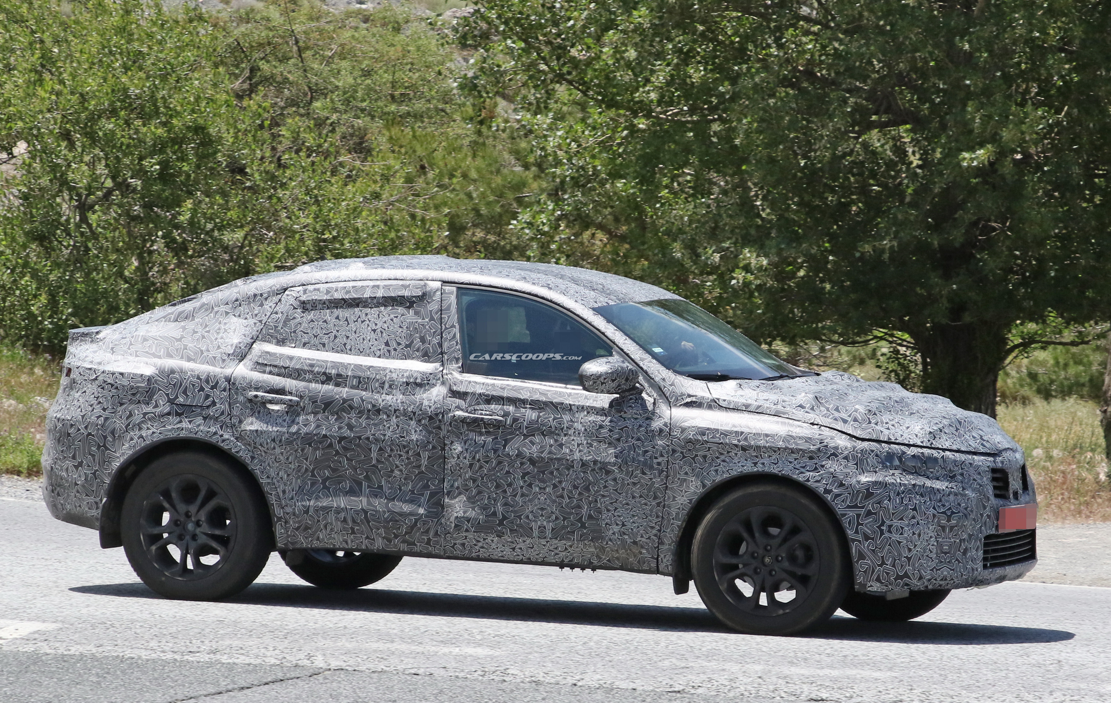 Renault Captur Coupe 8 SUV Renault Captur Coupe Spied: Your Budget BMW X6 For The Masses Is On The Way