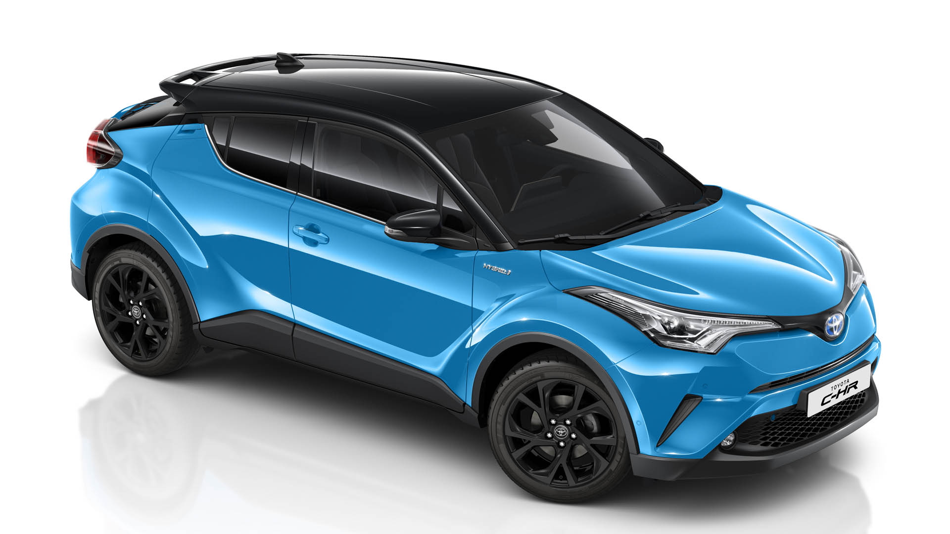Toyota-CHR-Dynamic-Cyan copy Toyota’s Edgy C-HR Crossover Gets New Design Edition