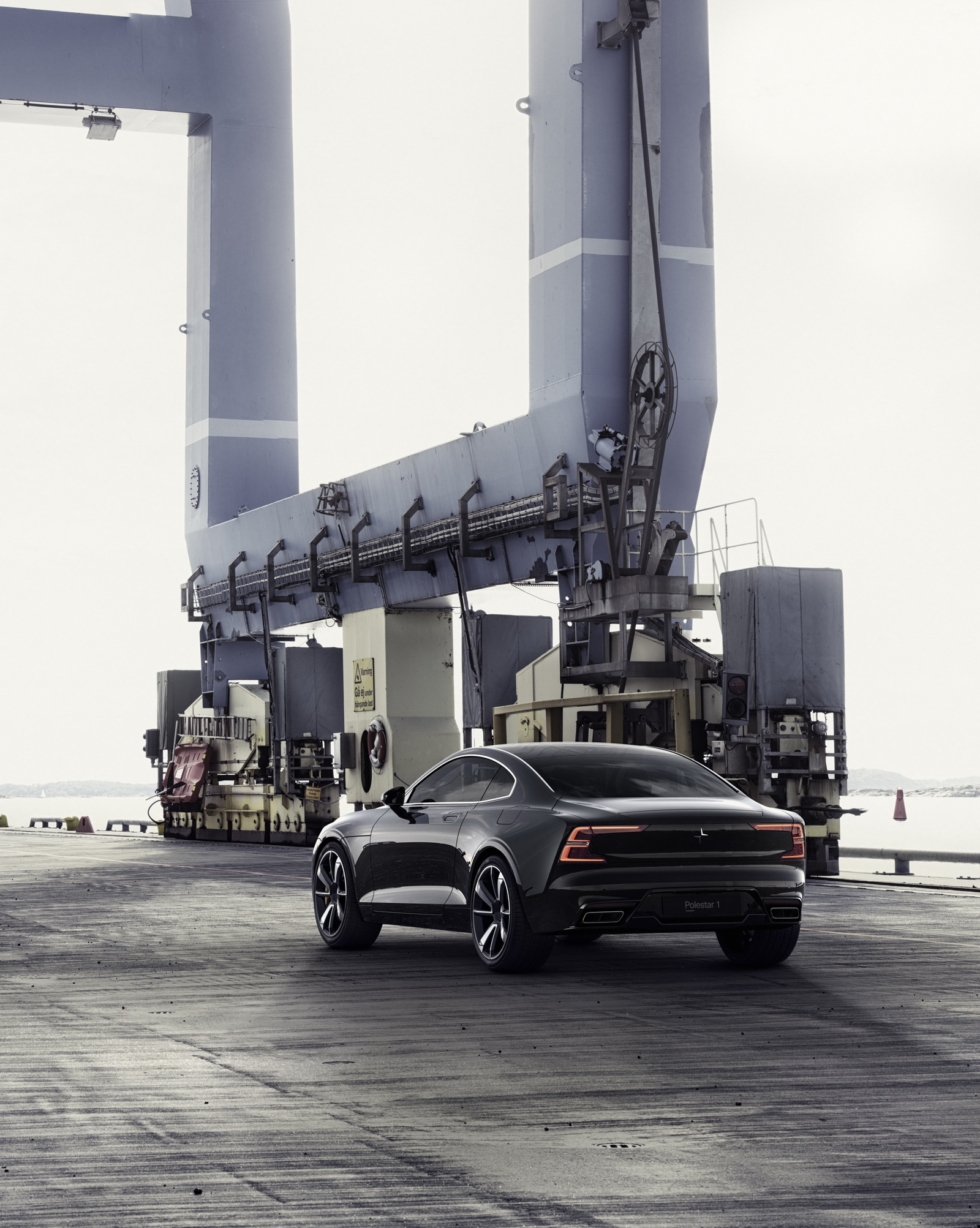Polestar-One-31 Polestar One Saved 507lbs Off Its Weight Thanks To Carbon Fiber
