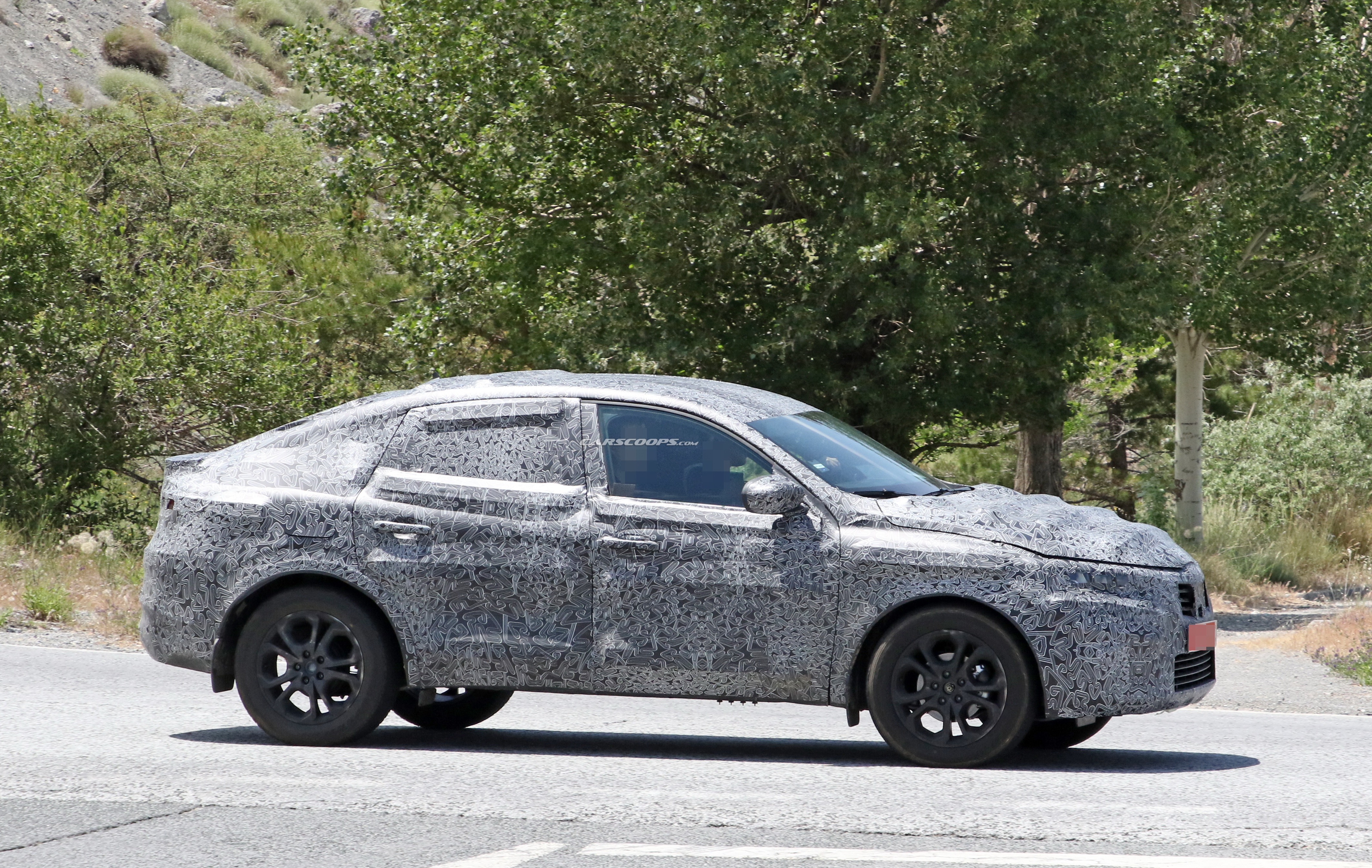 Renault Captur Coupe 9 SUV Renault Captur Coupe Spied: Your Budget BMW X6 For The Masses Is On The Way