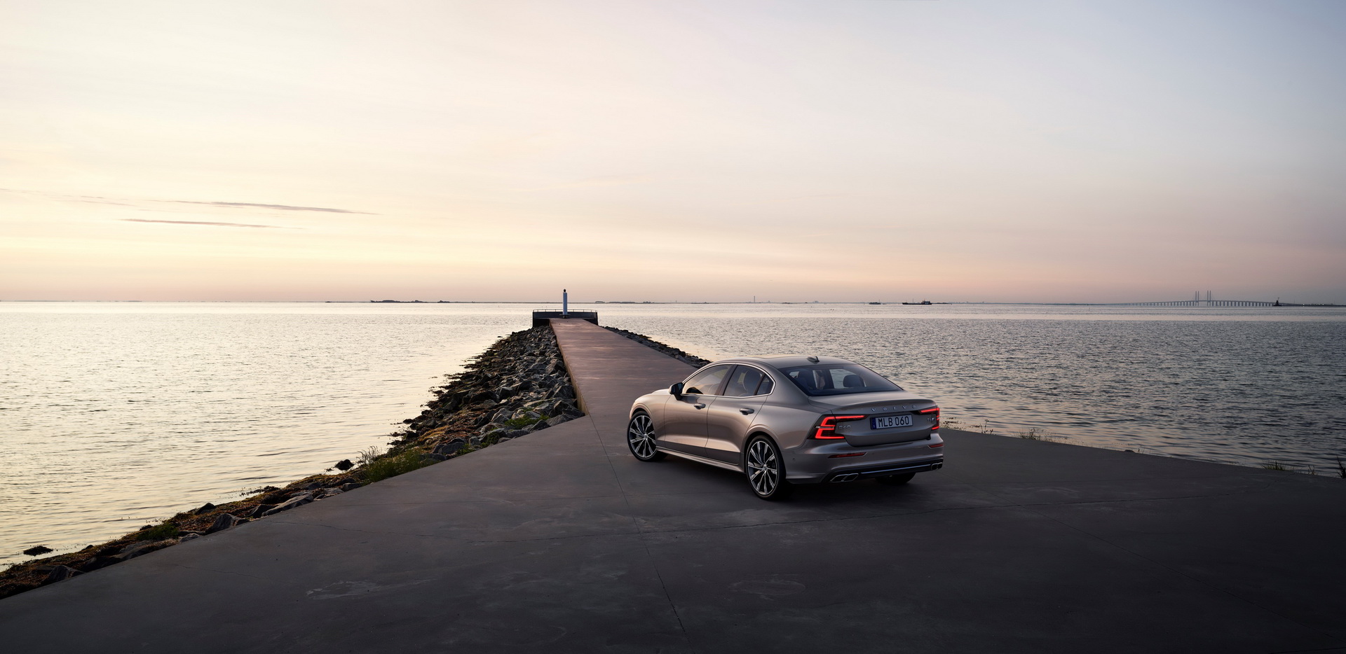 2019-volvo-s60-unveiled-72 Volvo Wants You To Skip Super Bowl And Stare At Its Mobile App For A Chance To Win An S60