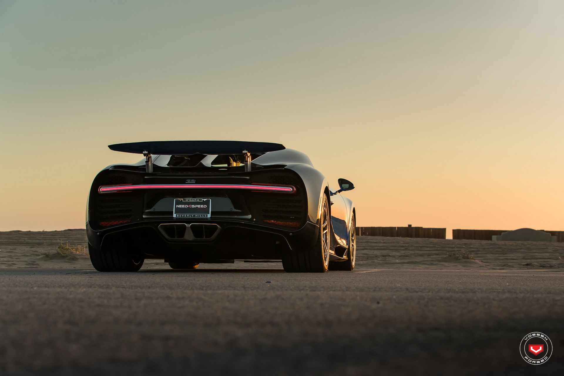 bugatti-chiron-vossen-wheels-54 Bugatti Chiron Tries On New Wheels For Size: Hot Or Not?