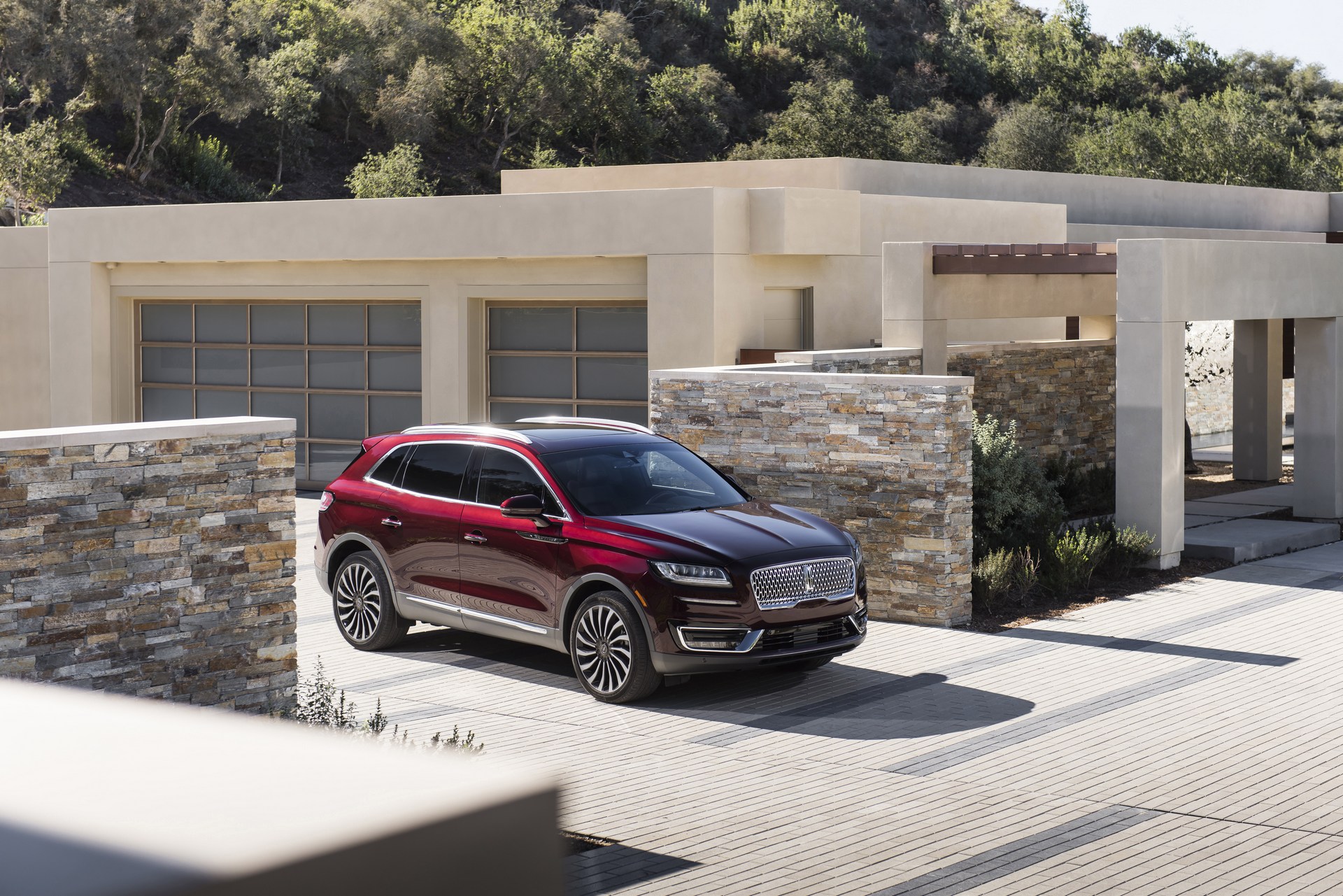 Lincoln-Nautilus-42 2019 Lincoln Nautilus Configurator Launched, Pricing Starts At $40,340