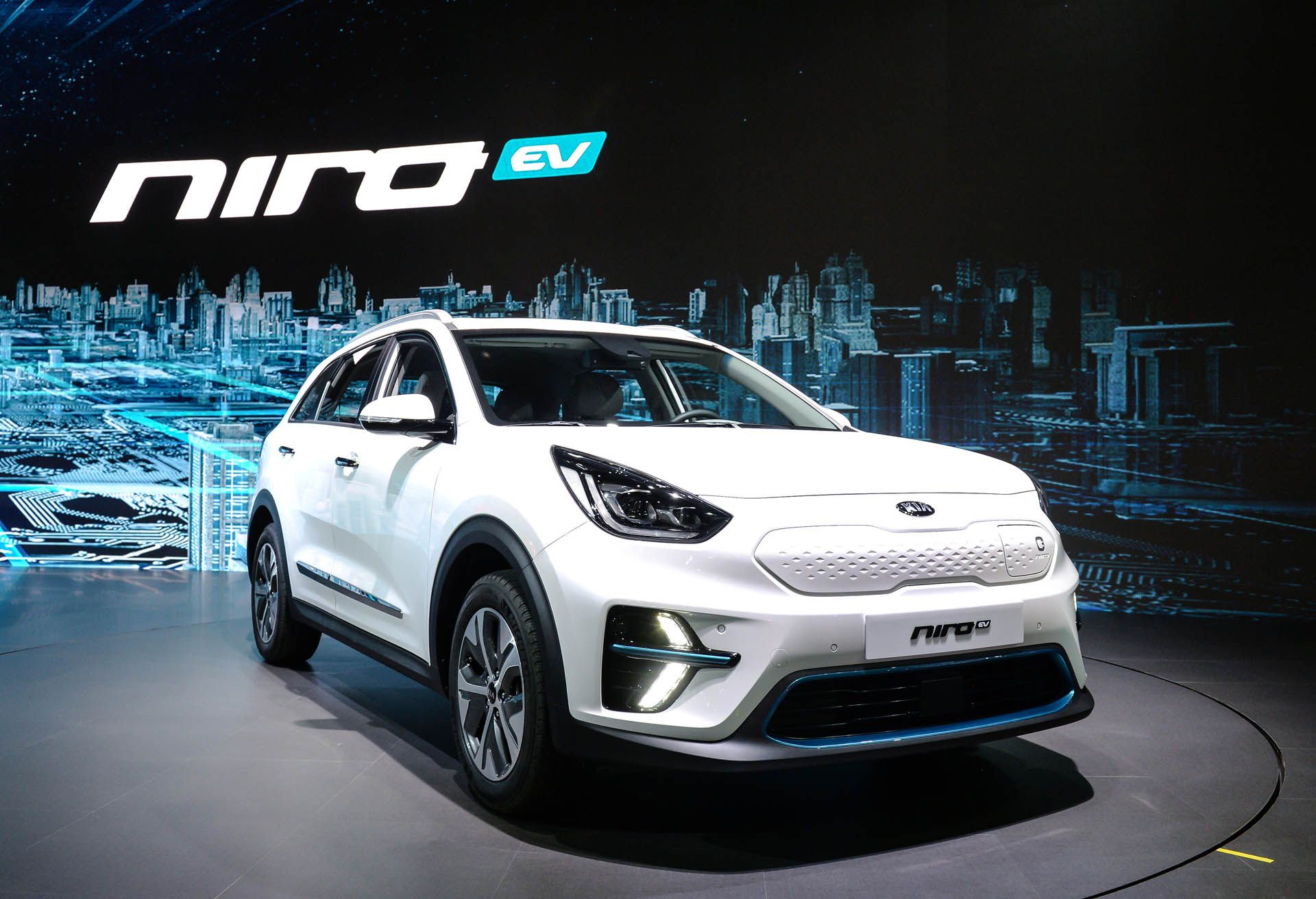 kia-niro-ev-05 Kia Niro EV Debuts At Busan Motor Show Ahead Of Market Launch