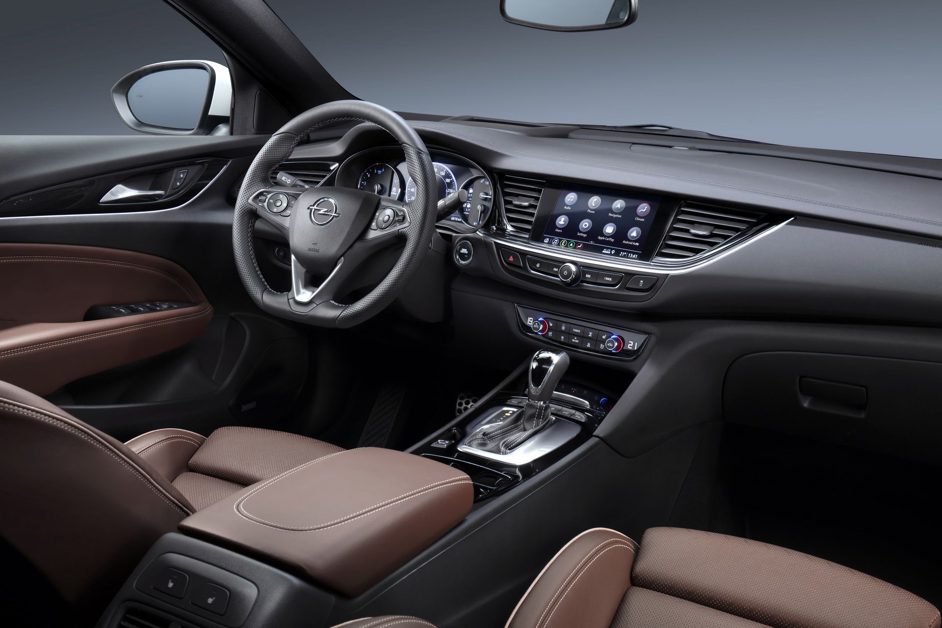opel-insignia-new-infotainment-system-1 Opel Insignia’s New Infotainment System Revealed, Will Launch Later This Year