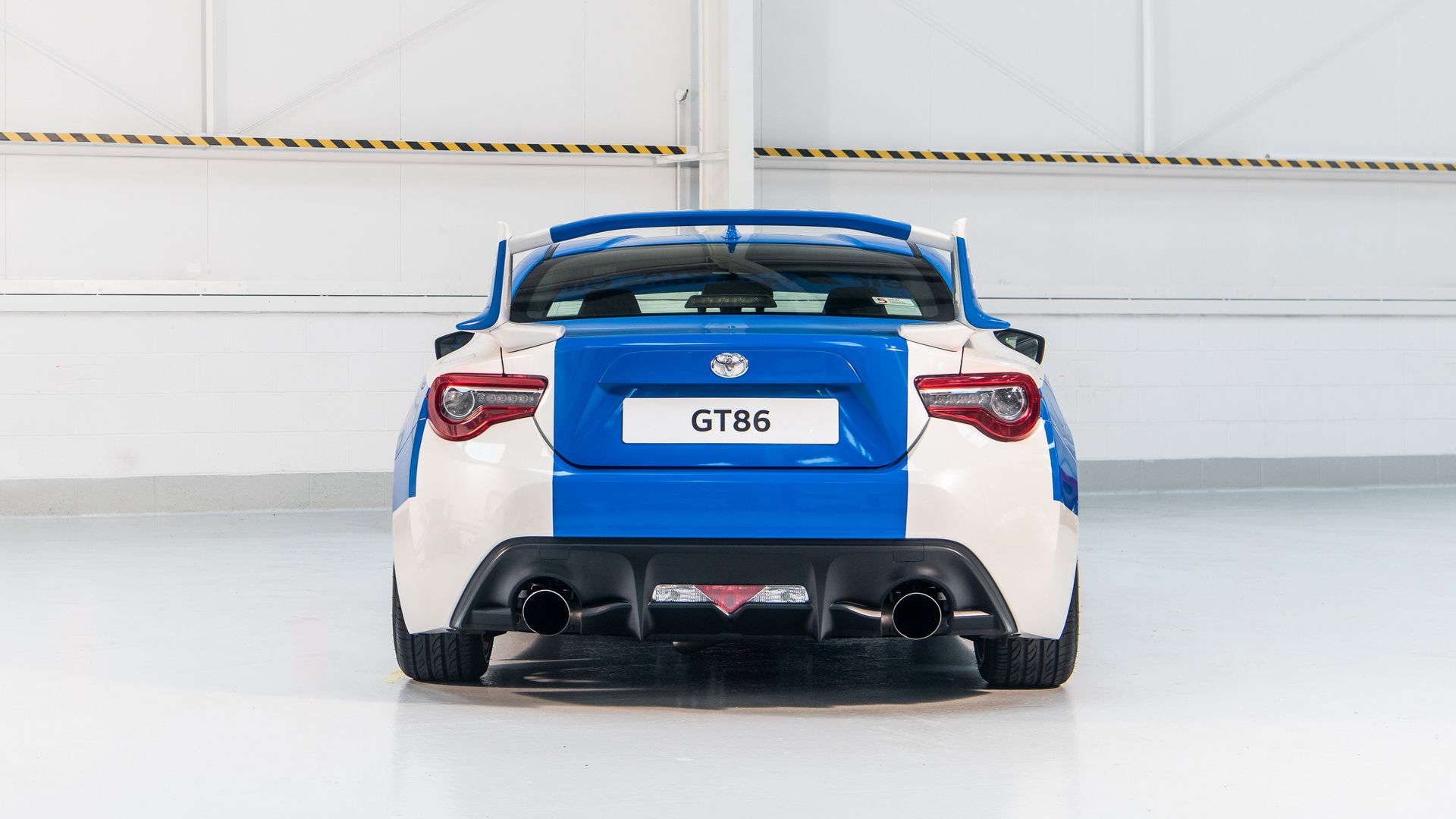 toyota-gt86-heritage-livery-24-hours-of-le-mans-10 Toyota GT86 Celebrates Le Mans 24 Hours With Trio Of Heritage Liveried Models