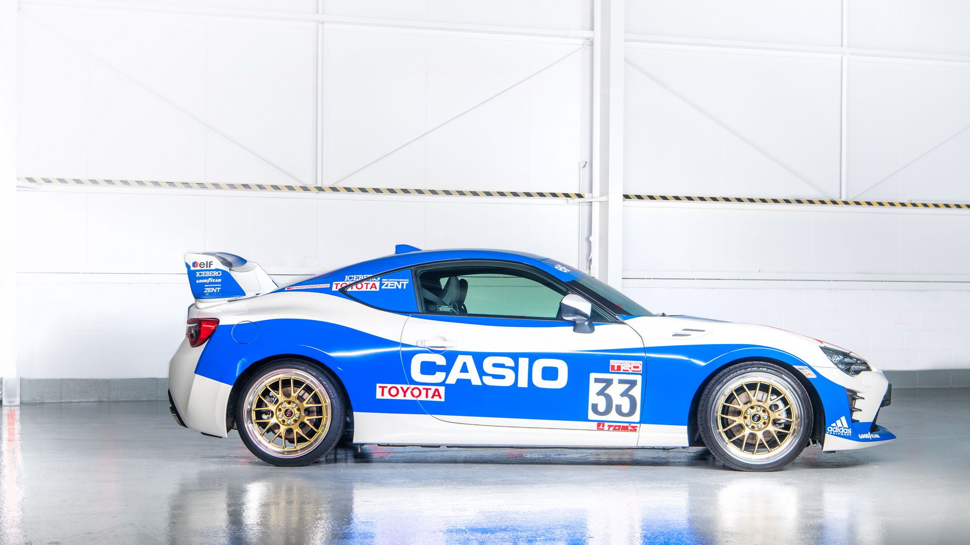 toyota-gt86-heritage-livery-24-hours-of-le-mans-15 Toyota GT86 Celebrates Le Mans 24 Hours With Trio Of Heritage Liveried Models