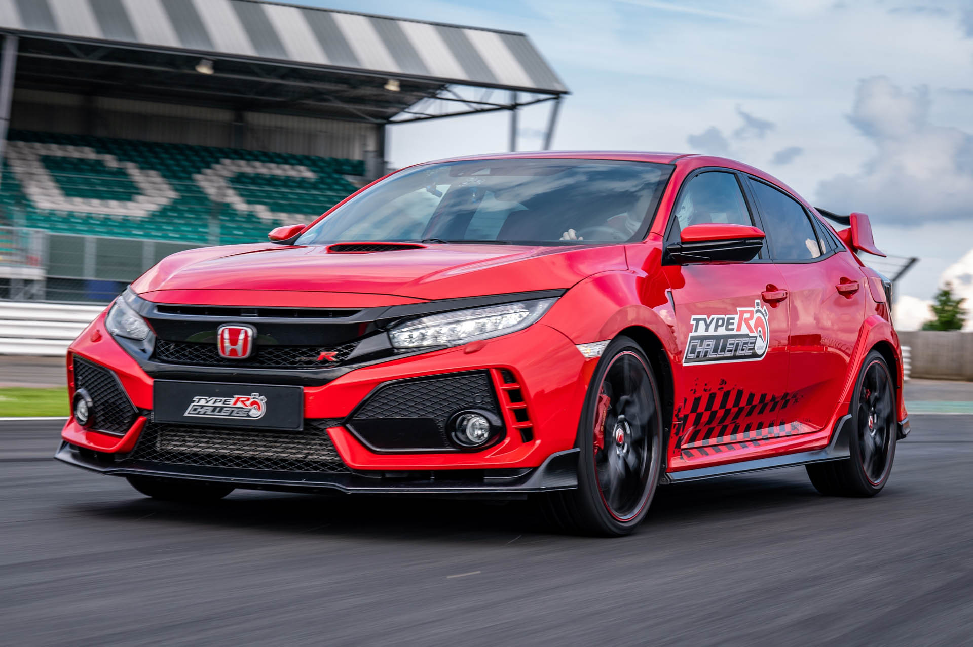 Three in three for Type R: British Touring Car champion, Matt Ne Honda Civic Type R Keeps On Pace With Record Lap At Silverstone