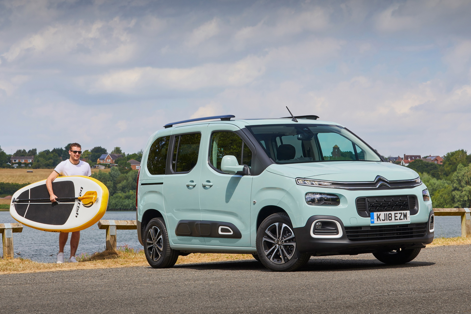 2019-citroen-berlingo-9 New Citroen Berlingo And Peugeot Rifter Go On Sale In The UK