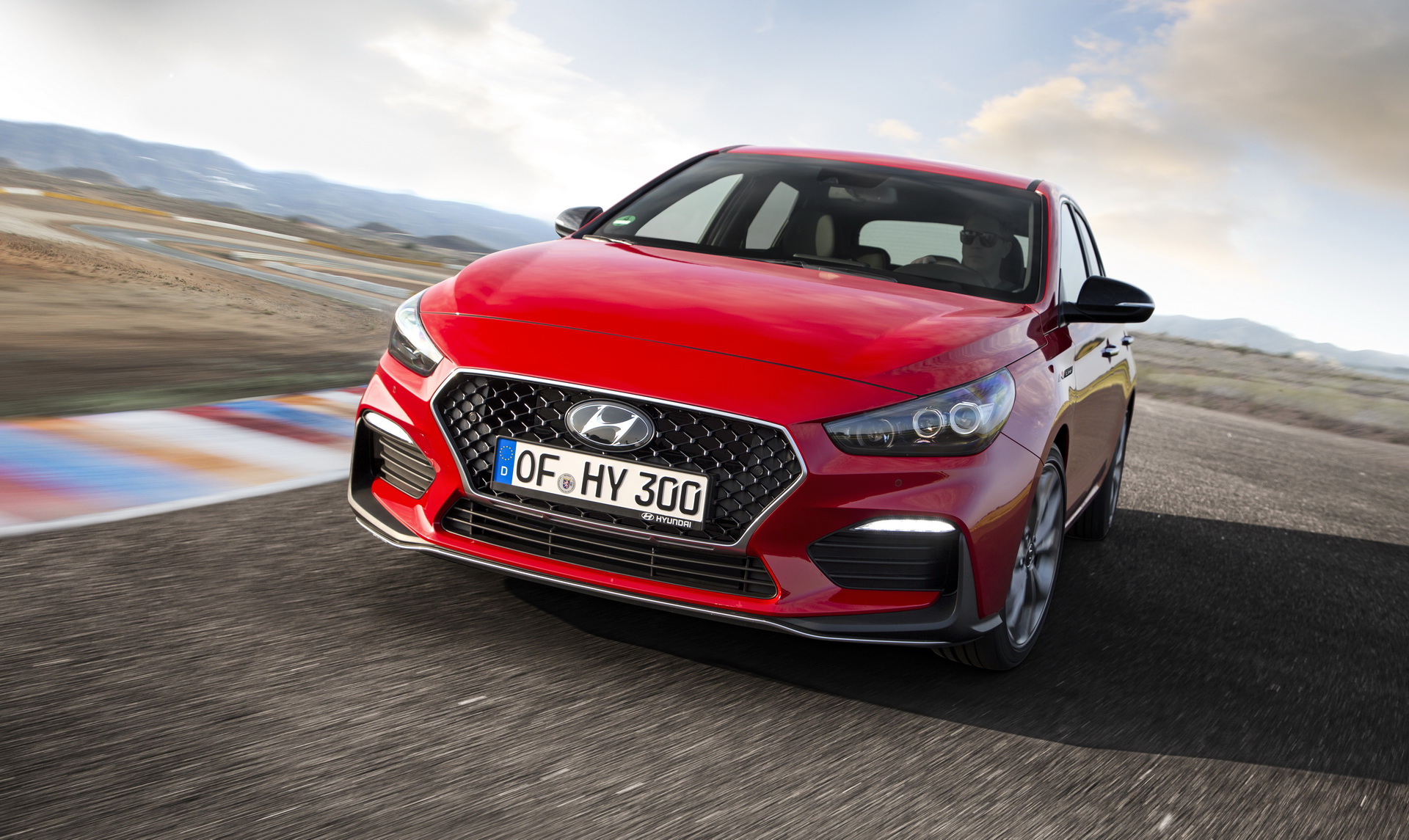 2019-hyundai-i30-n-line-3 New Hyundai i30 N Line May Look Like A Hot Hatch, But It Ain’t One