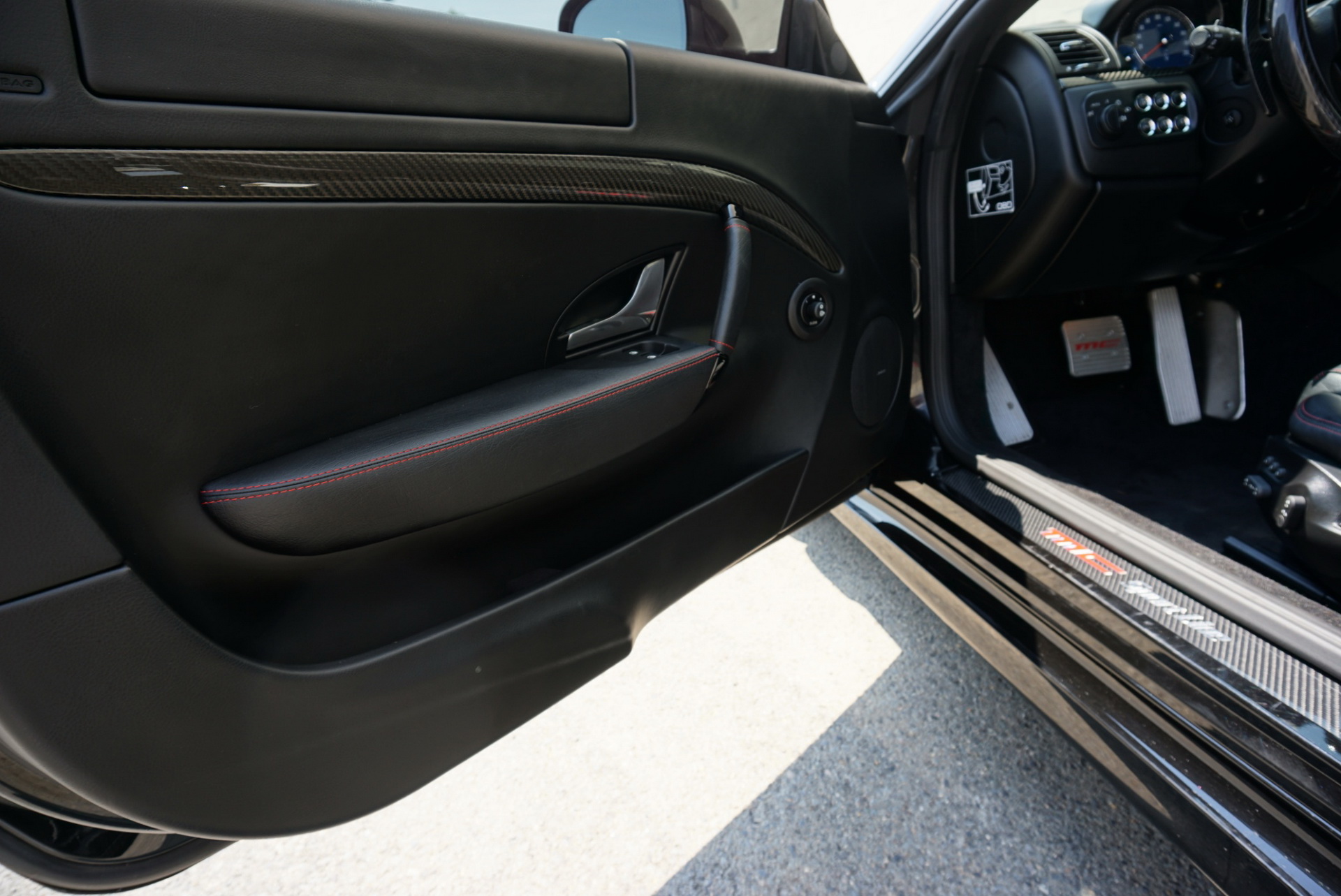 2012-maserati-granturismo-mc-auction-38 2012 Maserati GranTurismo MC Is The Italian Exotic You Might Afford