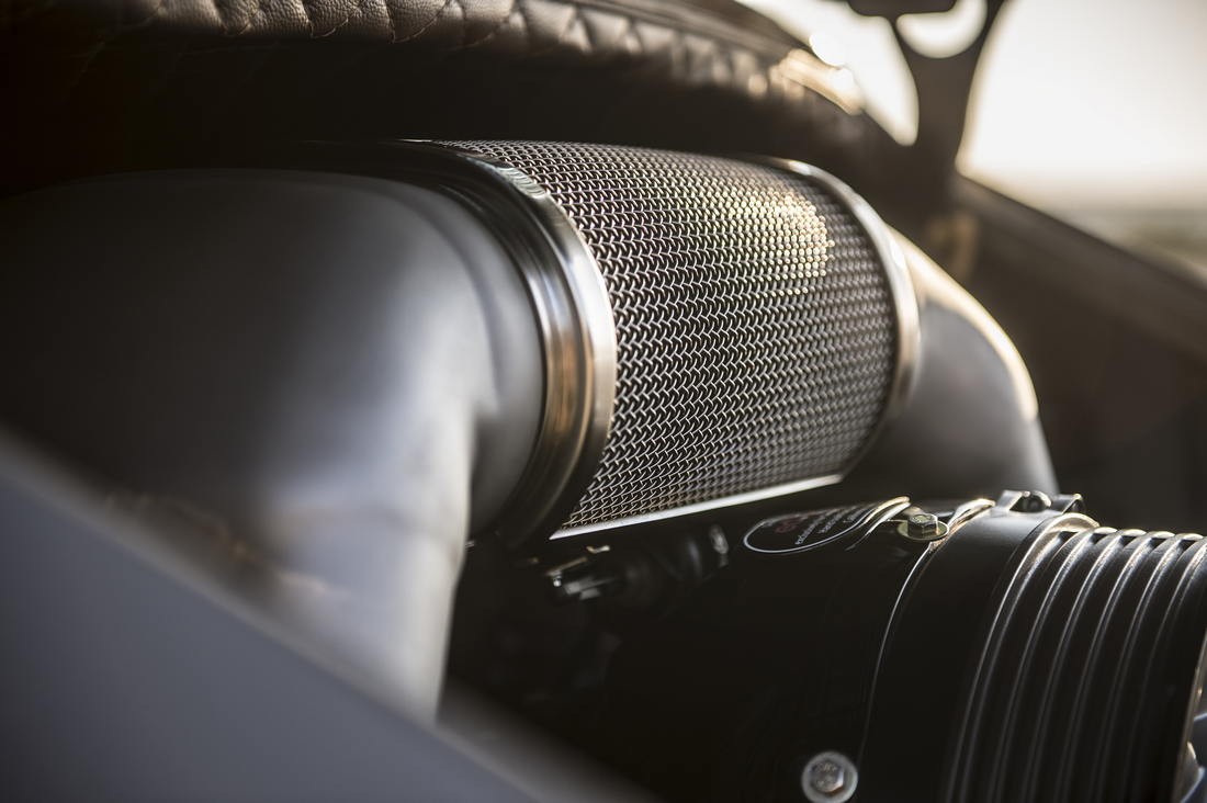 14-singer-911-qatar-1100x732 Start Your Week Off Right With 100+ Photos Of Singer Porsche Porn