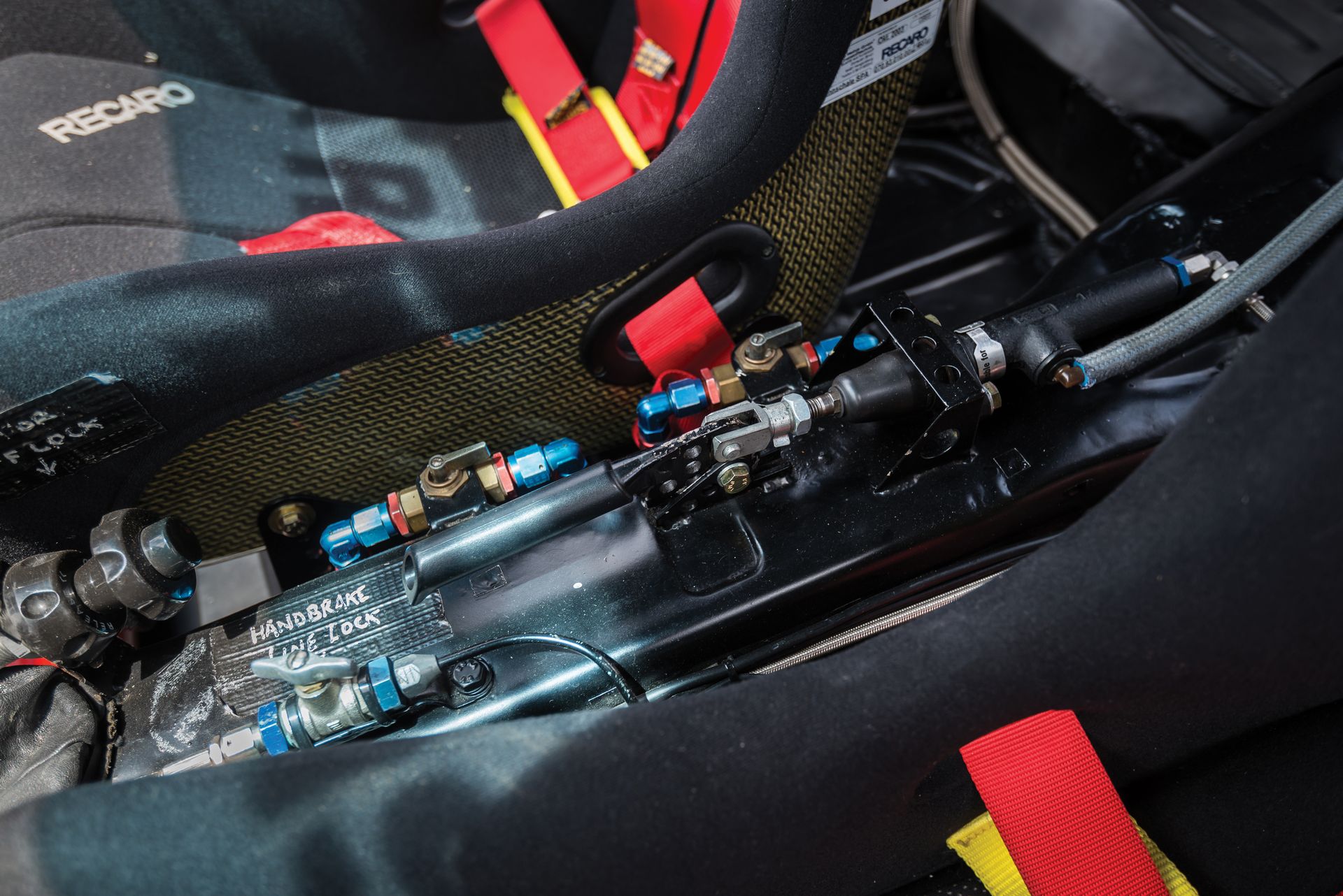 1985-Porsche-959-Paris-Dakar-Auction-15 Porsche 959 Paris-Dakar Expected To Fetch Over $3 Million