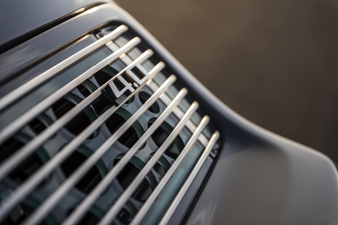 09-singer-911-qatar-1100x732 Start Your Week Off Right With 100+ Photos Of Singer Porsche Porn