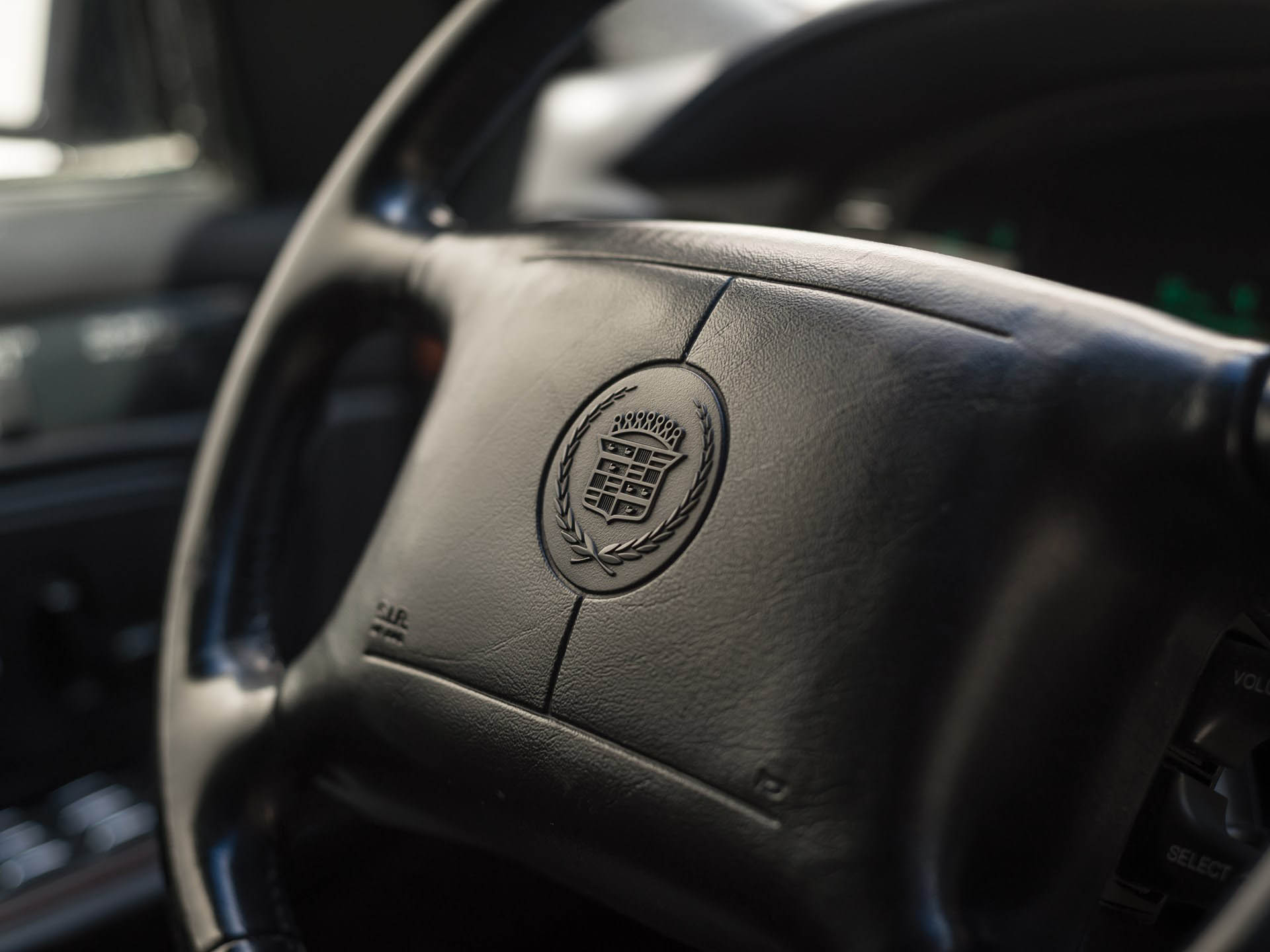 1999-Cadillac-Deville-Presidential-Limousine-11 This One Cadillac Isn’t Worth As Many Dead Presidents As You Might Think