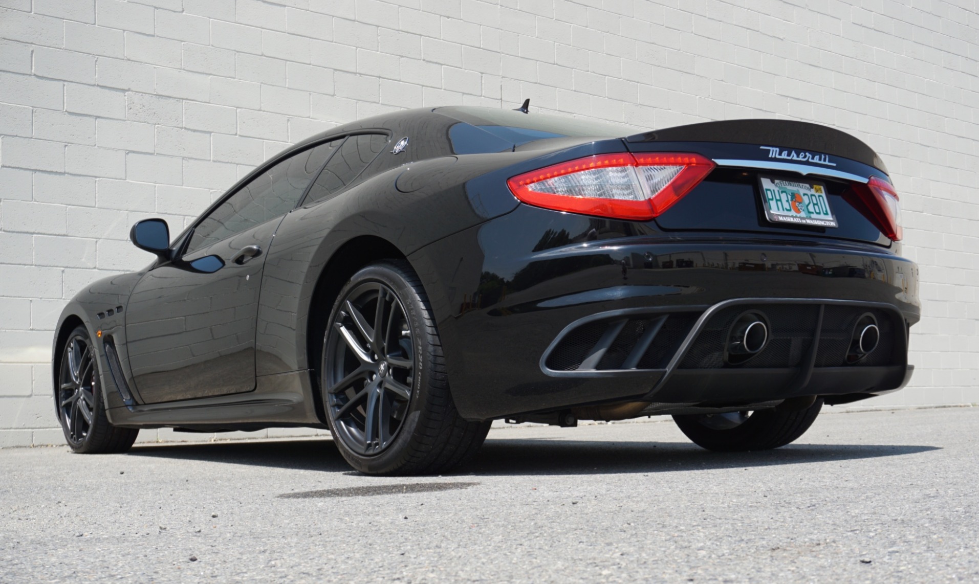 2012-maserati-granturismo-mc-auction-3 2012 Maserati GranTurismo MC Is The Italian Exotic You Might Afford