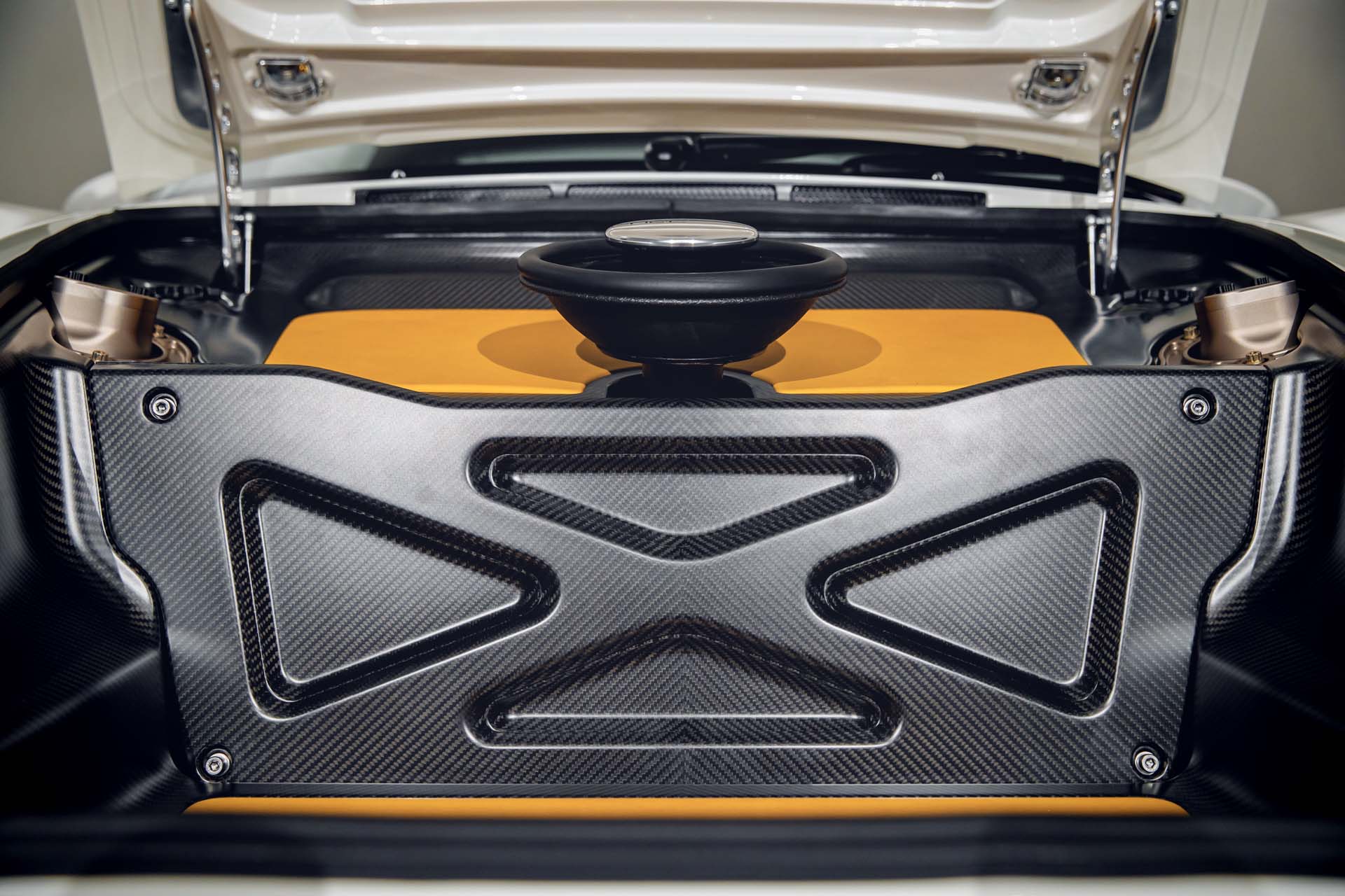 Singer DLS Details Studio_031 Singer’s Latest Is The Most Advanced Air-Cooled 911 Yet