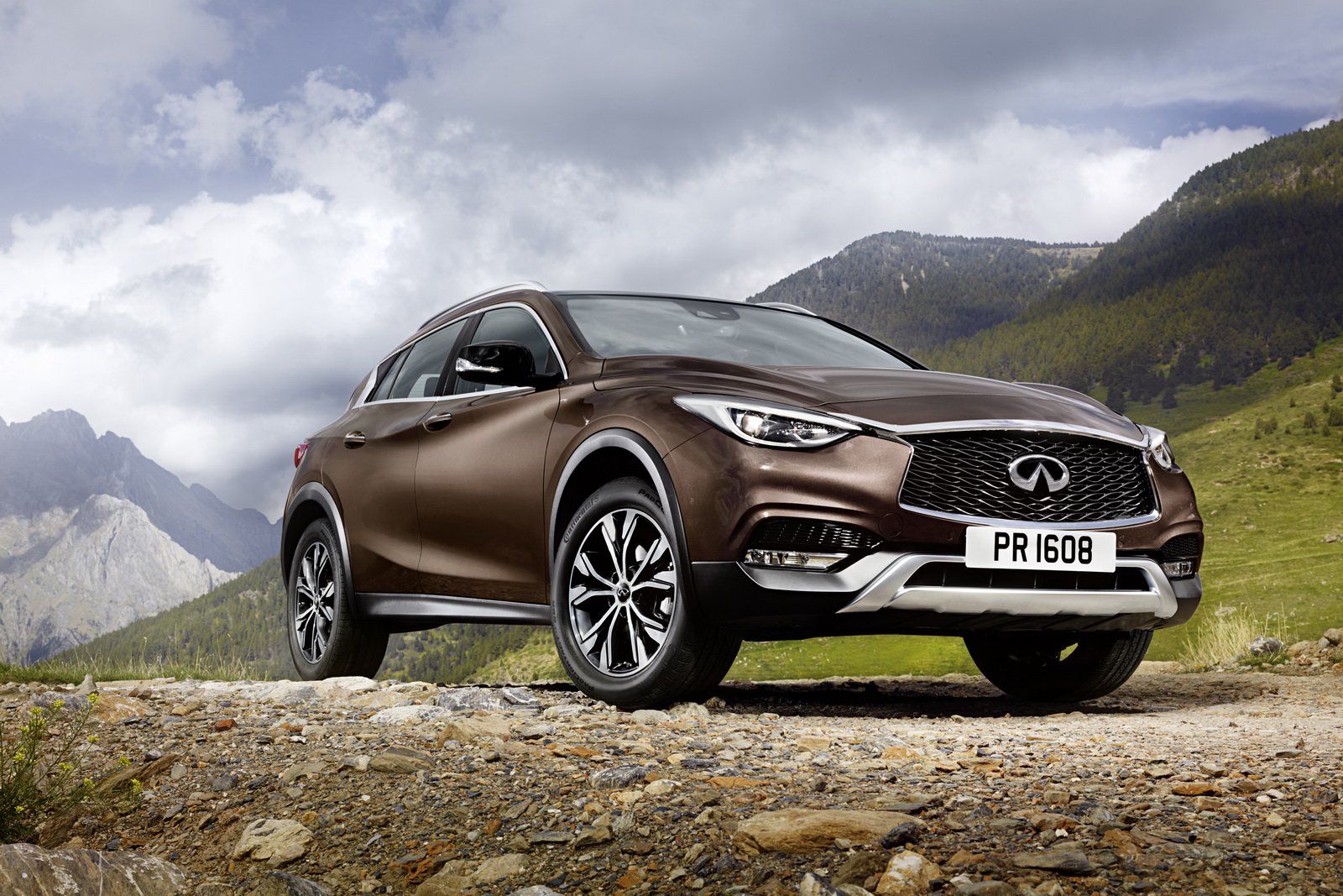 Infiniti-Daimler-Compact-Car-1 Infiniti And Mercedes Cancel Plans For Jointly-Developed Luxury Compact Car