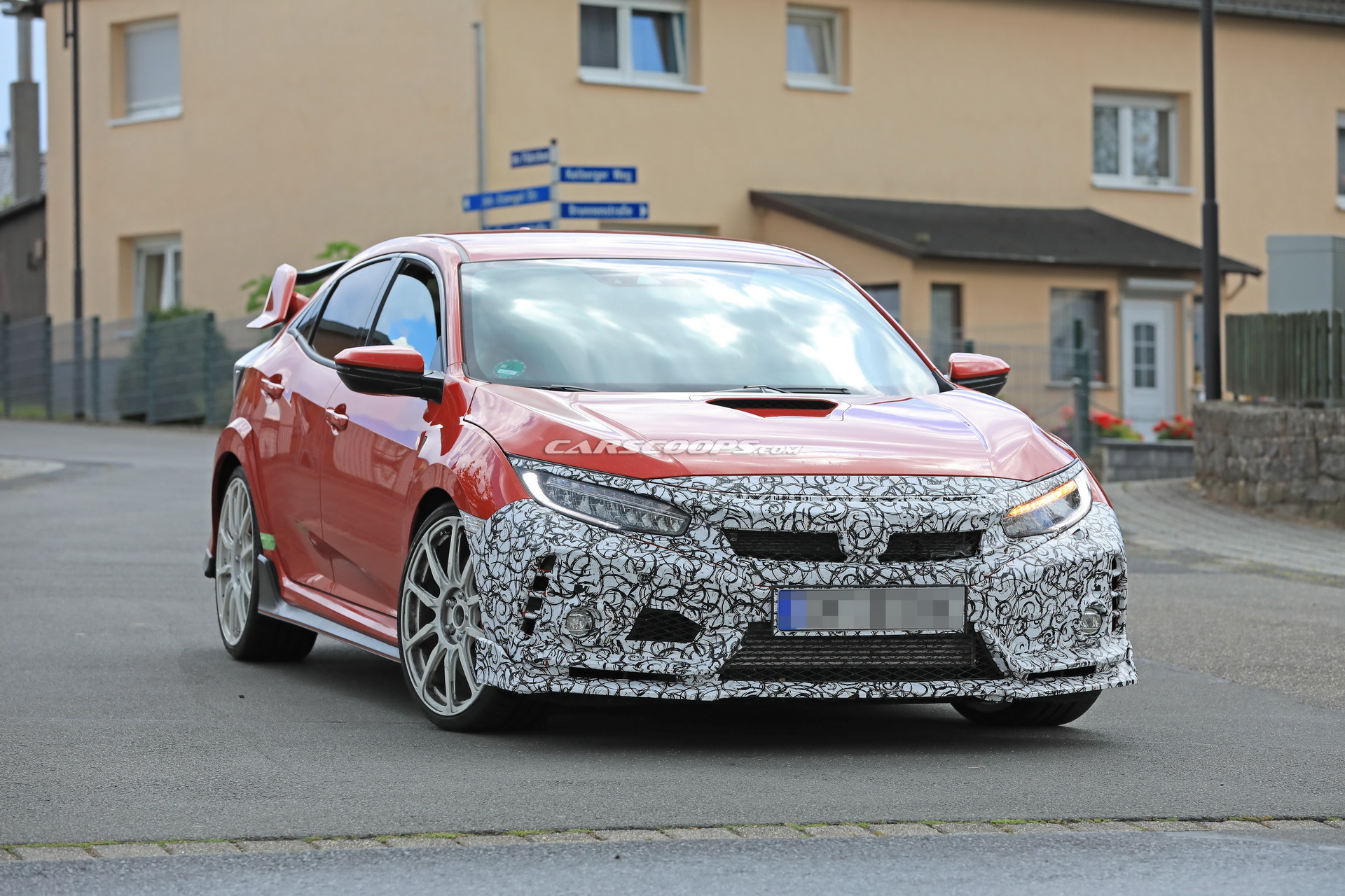 2019 Honda Civic Type R 10 2019 Honda Civic Type R Facelift Spied With New Bumpers And Both Small And Large Rear Wing
