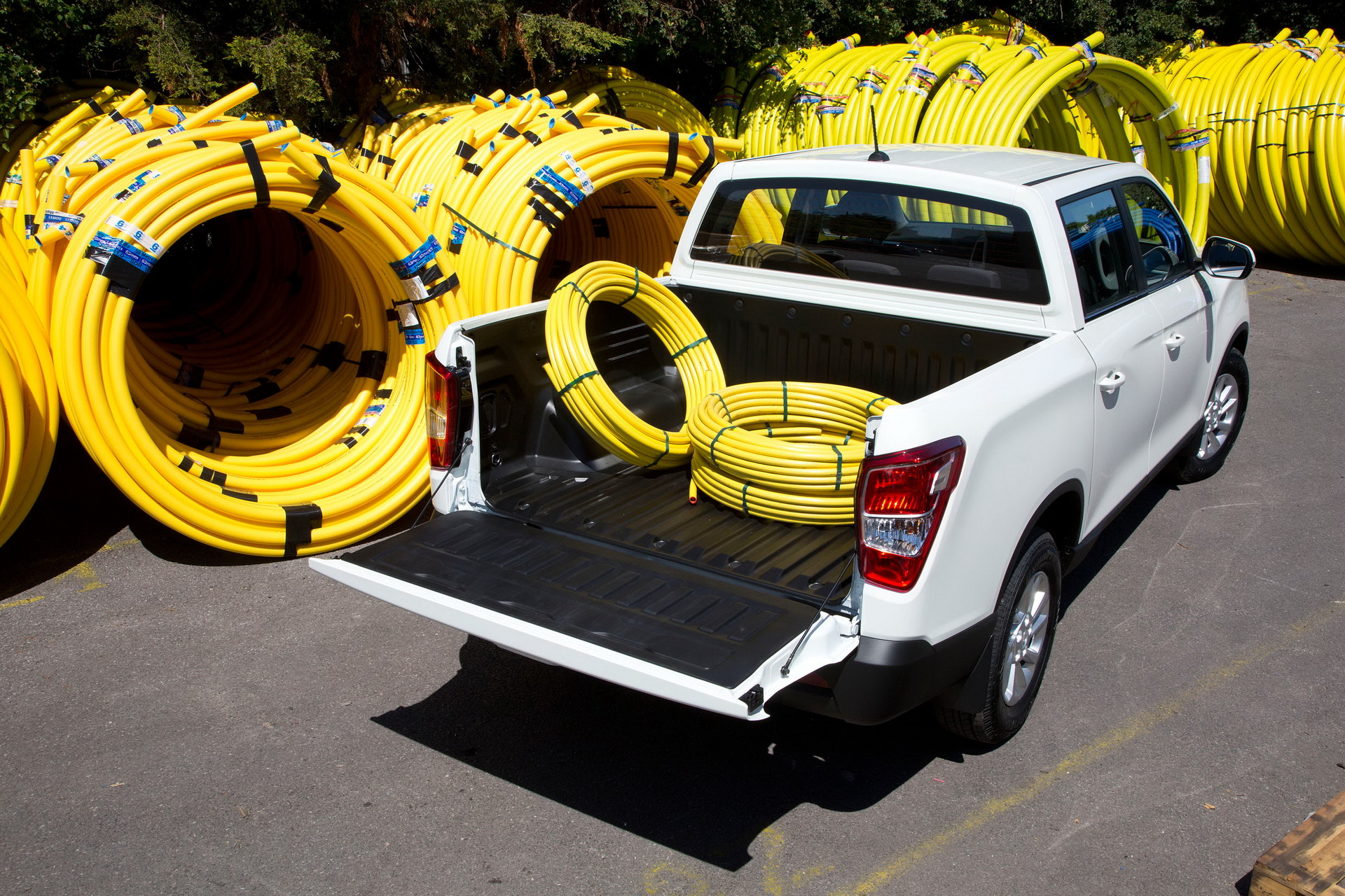 Ssangyong-Musso--Pickup-18 New Ssangyong Musso Pickup Priced From £19,995* In The UK