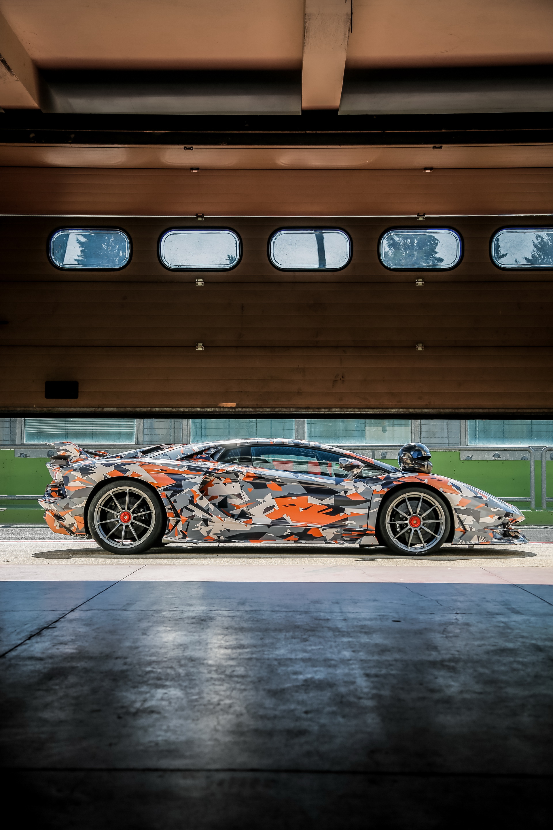Lambo-Aventador-SVJ-06 New Aventador SVJ Will Be Lambo’s Last Non-Electrified V12 Supercar