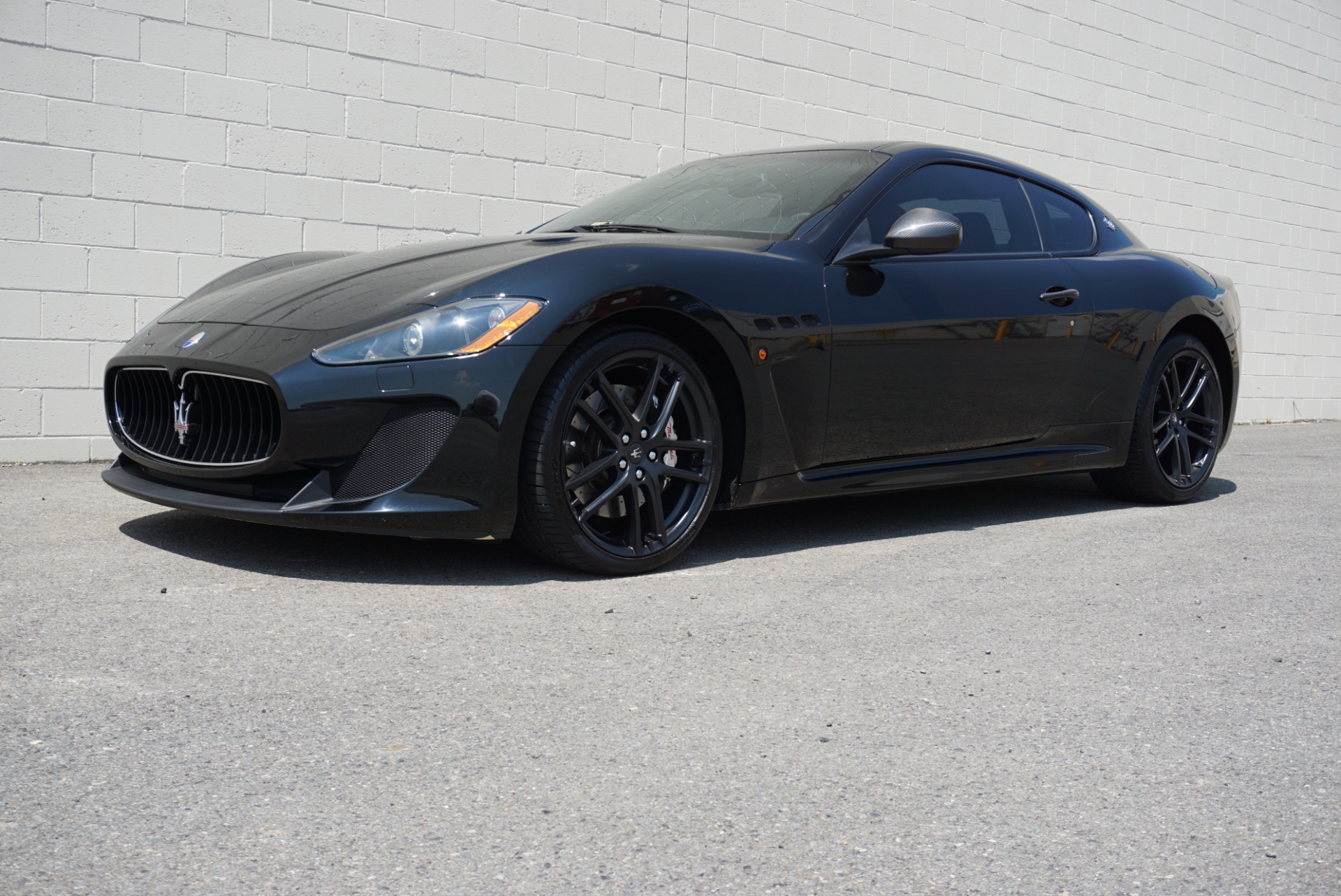 2012-maserati-granturismo-mc-auction-5 2012 Maserati GranTurismo MC Is The Italian Exotic You Might Afford