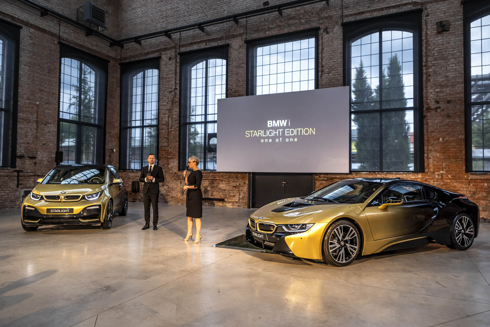 bmw-i3-i8-starlight-edition-06 BMW i3 & i8 Starlight Editions Feature Actual 24-Carat Gold Paint
