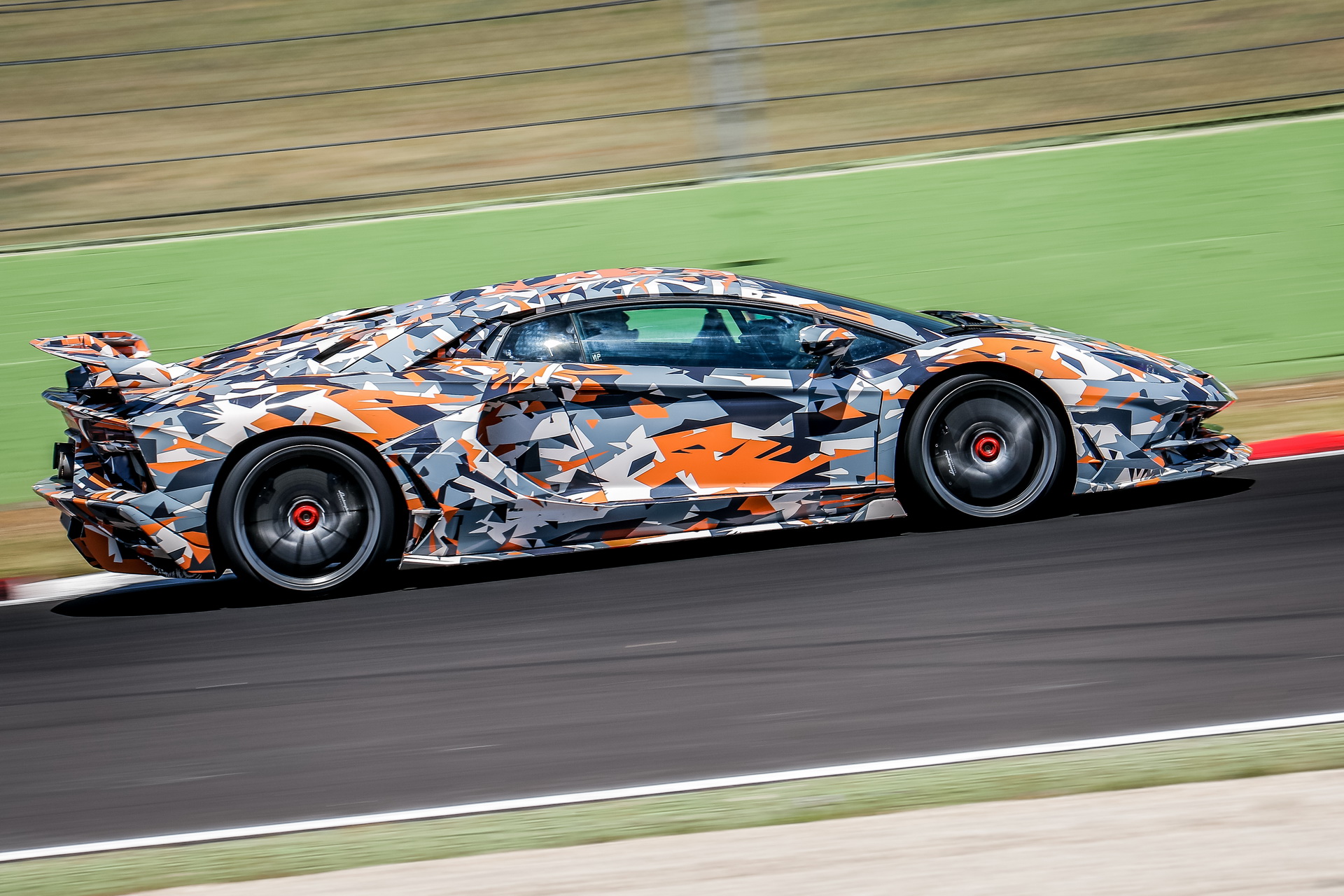 Lambo-Aventador-SVJ-11 New Aventador SVJ Will Be Lambo’s Last Non-Electrified V12 Supercar