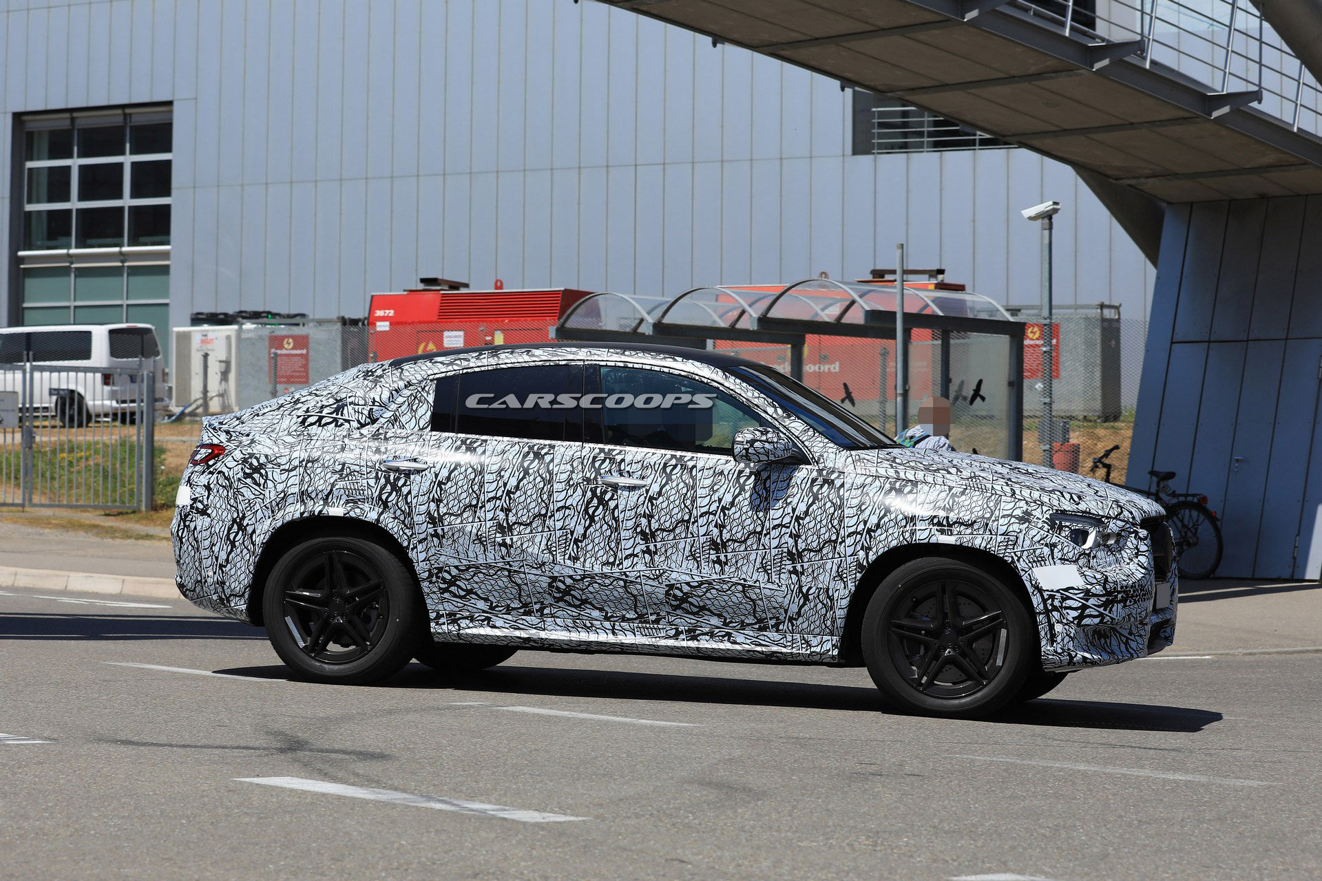 Mercedes-GLE-Coupe-spy-11 2020 Mercedes GLE Coupe Teased Ahead Of August 28th Debut
