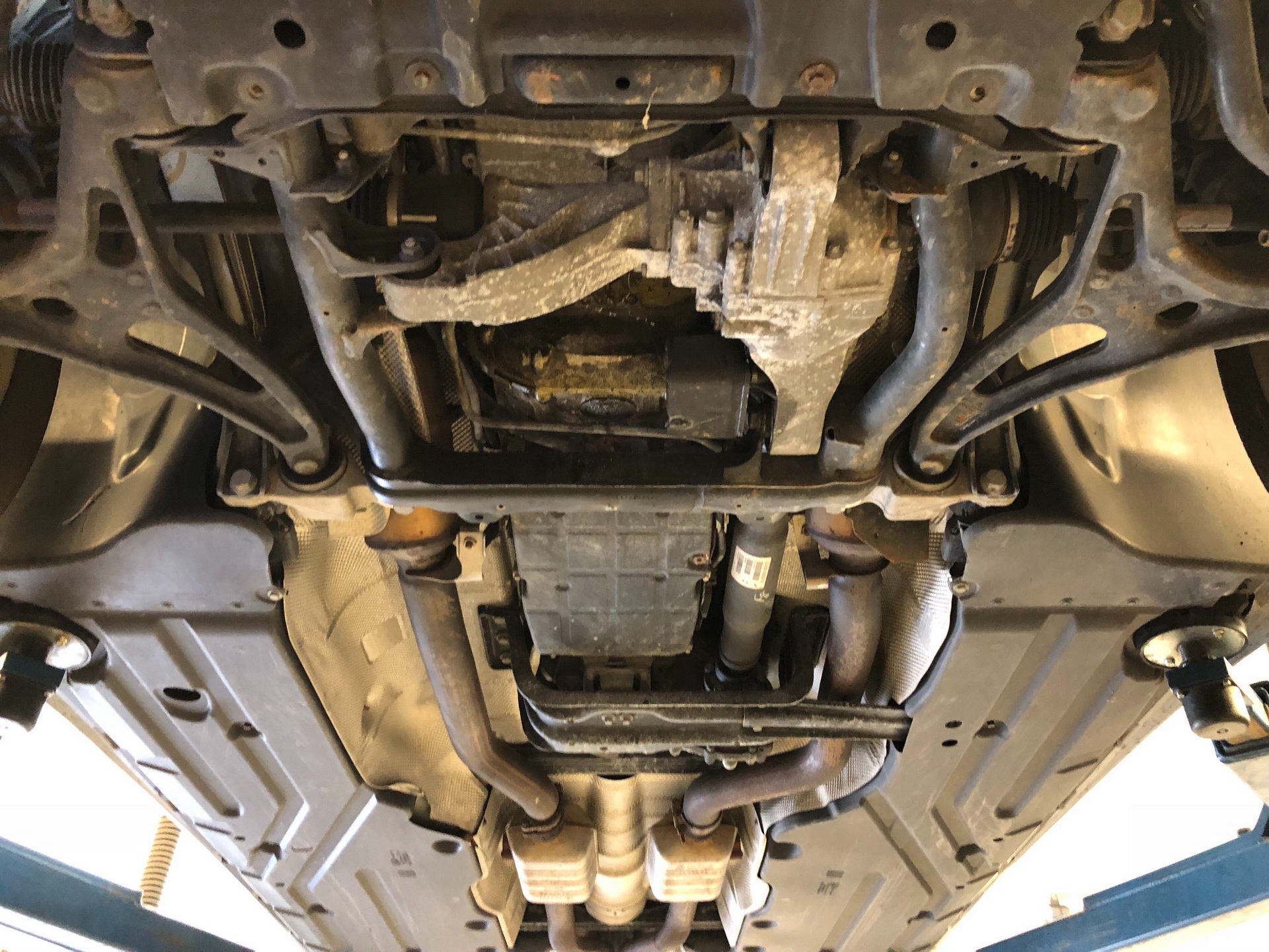 mercedes-r63-amg-auction-bat-22 2007 Mercedes R63 AMG Is A Very Fast, And Very Unpopular, Oddity