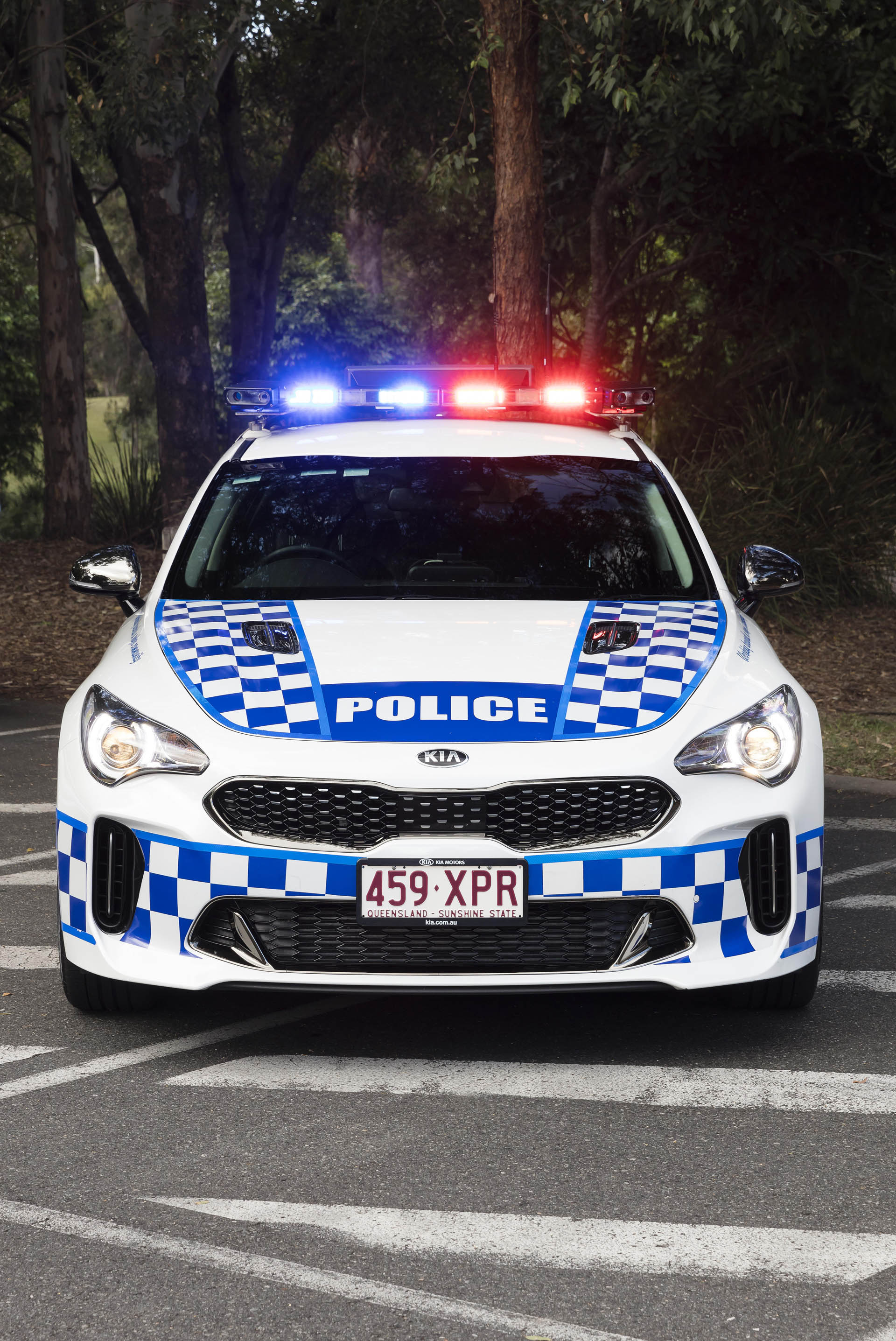 kia-stinger-queensland-police-03 Turns Out The Kia Stinger Makes A Good Police Cruiser