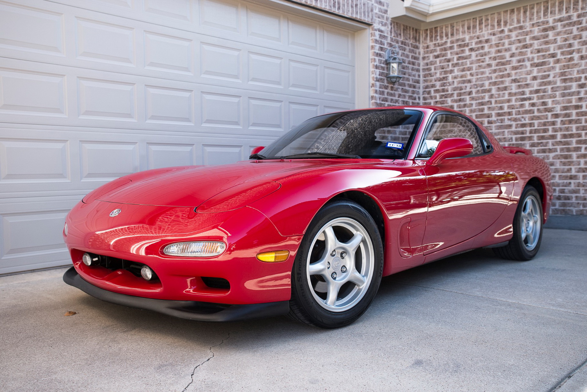 Mazda-RX7-04 This Is What A Pristine Mazda RX-7 FD With 9,500 Miles Looks Like