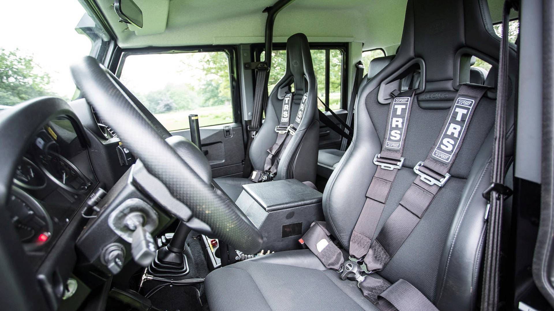 Land-Rover-Defender-James-Bond-Spectre-7 Channel Your Inner James Bond Villain With Land Rover Defender From Spectre