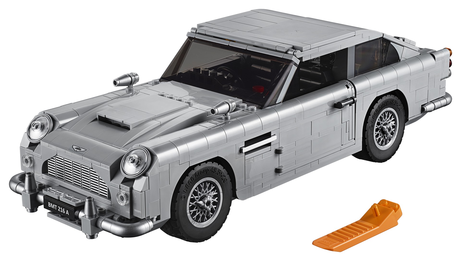 LEG0-Aston-Martin-DB5-80 LEGO’s James Bond Aston Martin DB5 Has A Working Ejector Seat