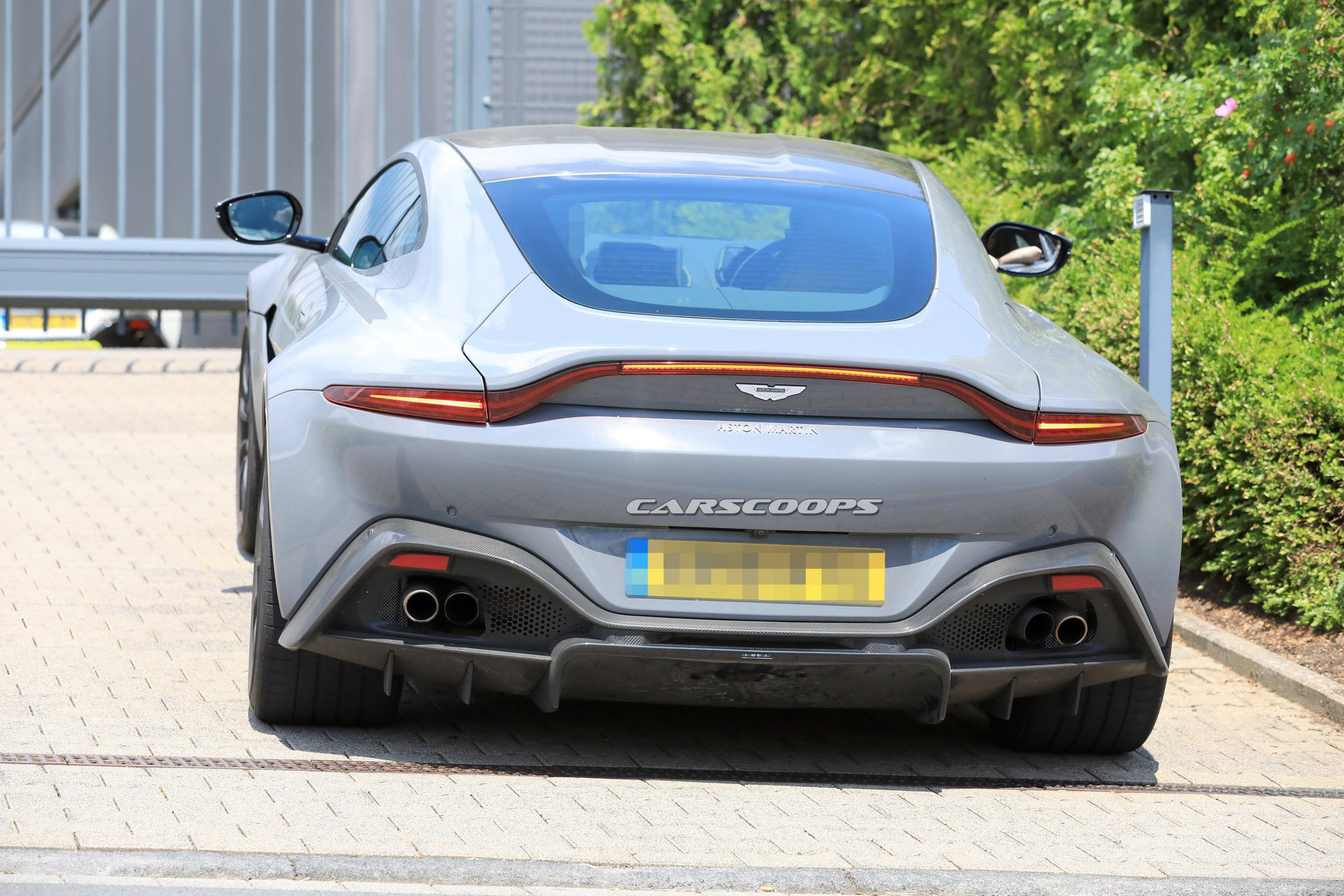 Aston-Martin-Vantage-S-22 Aston Martin Vantage S Spied With Beefier Brakes And A Four-Tailpipe Exhaust