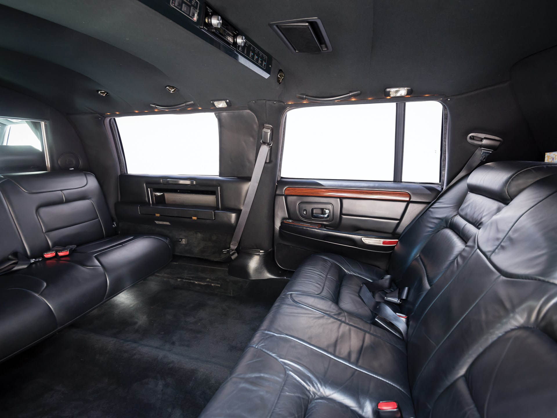 1999-Cadillac-Deville-Presidential-Limousine-07 This One Cadillac Isn’t Worth As Many Dead Presidents As You Might Think