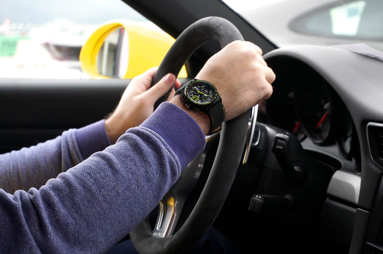 pacemasters-paddock-chronograph-dsc07104_web PaceMasters Paddock Chronograph Puts An F1 Pit Board On Your Wrist