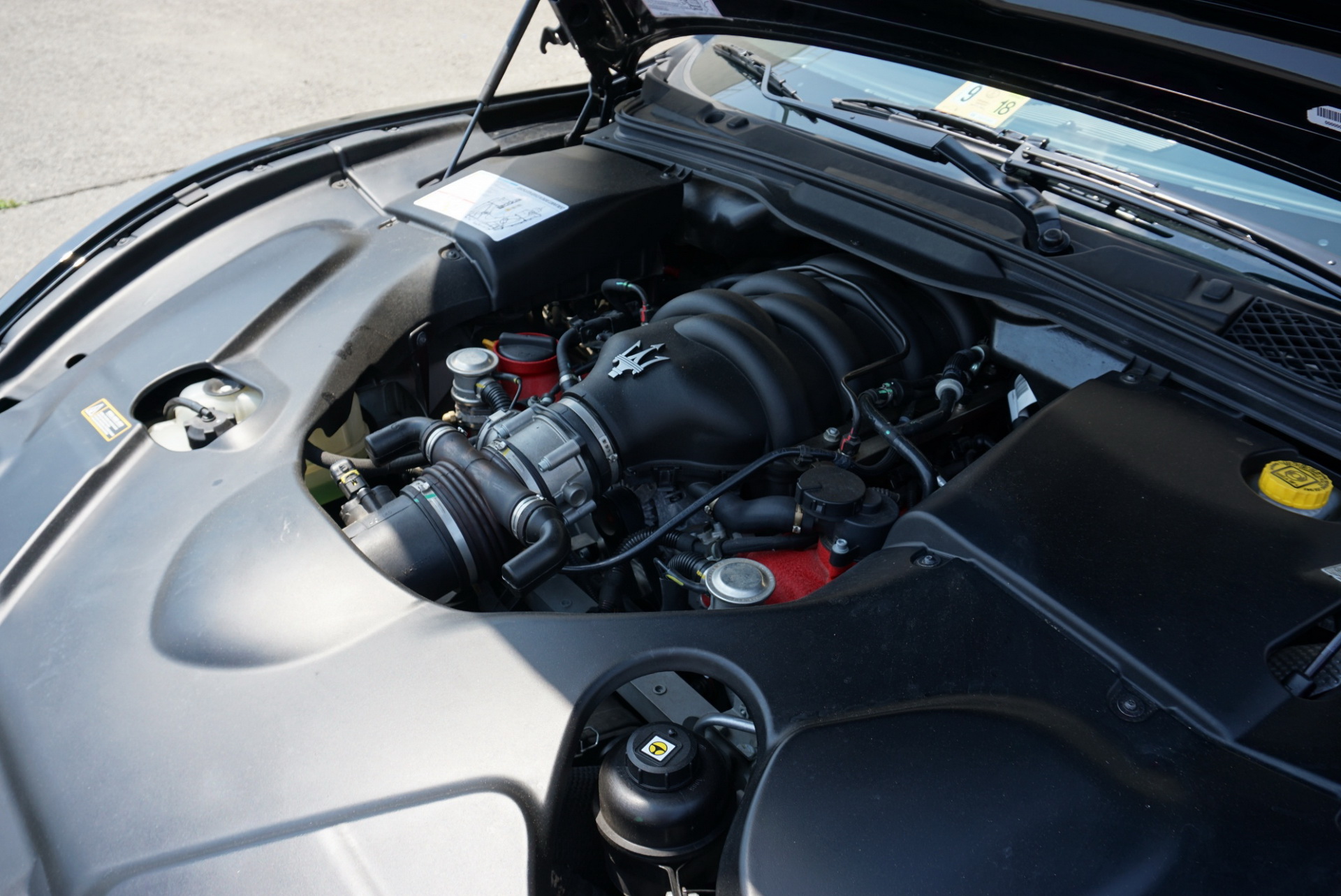 2012-maserati-granturismo-mc-auction-24 2012 Maserati GranTurismo MC Is The Italian Exotic You Might Afford