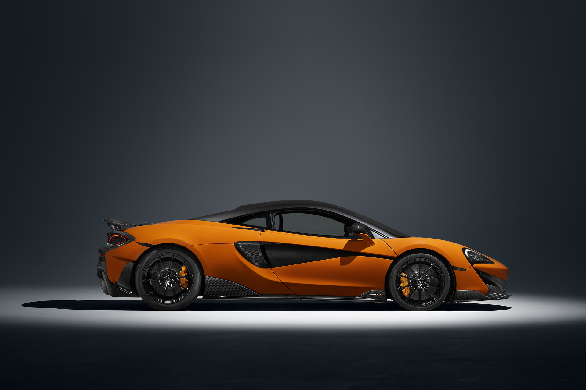 McLaren 600LT_03 McLaren Details Ballistic 600LT; New LongTail Beats Ferrari 488 GTB To 200 Km/h