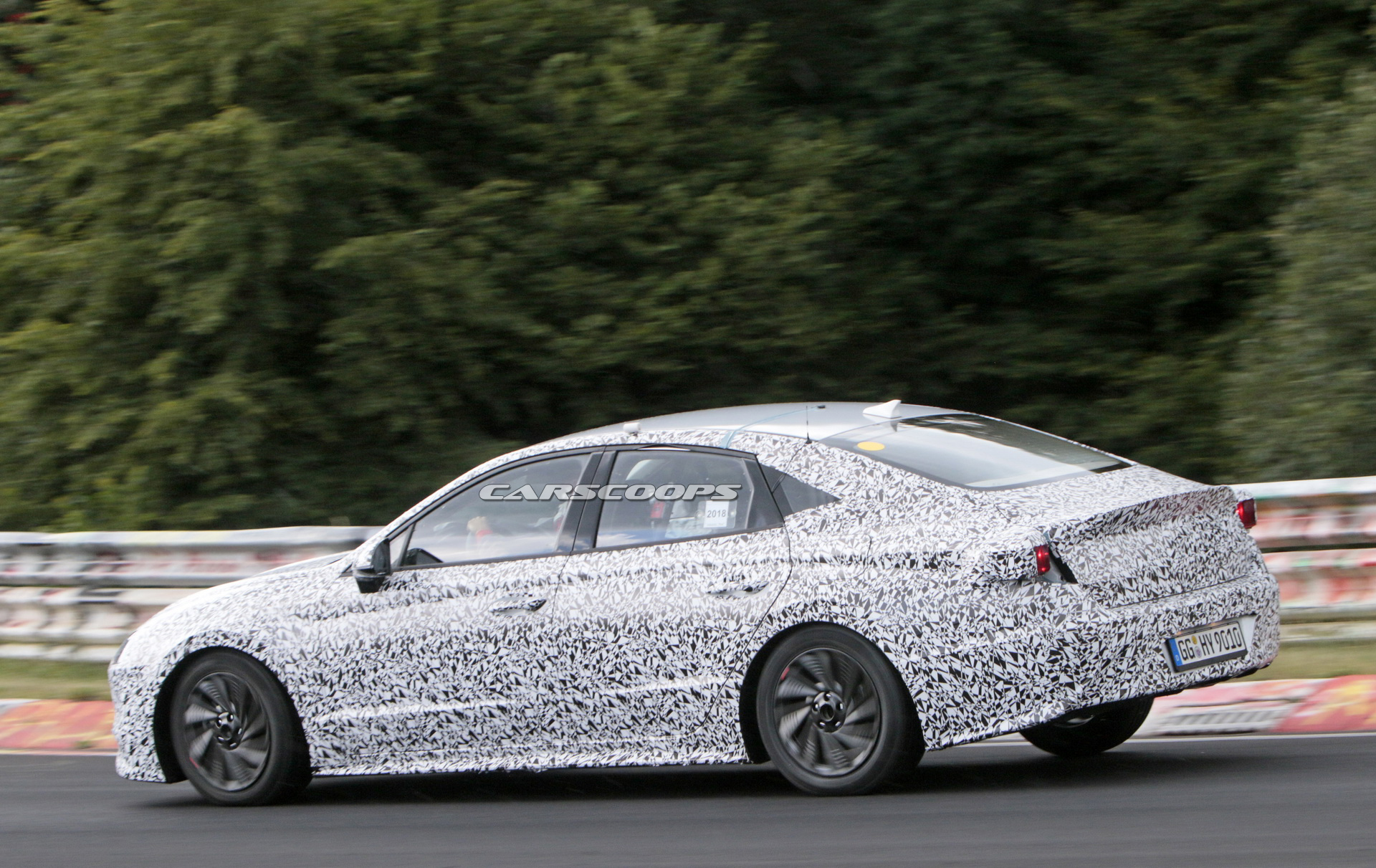 hyundai-sonata-i40-spy-first-time-18 All-New 2019 Hyundai i40 Spied With Sharper Looks, Could Preview Next Sonata Too