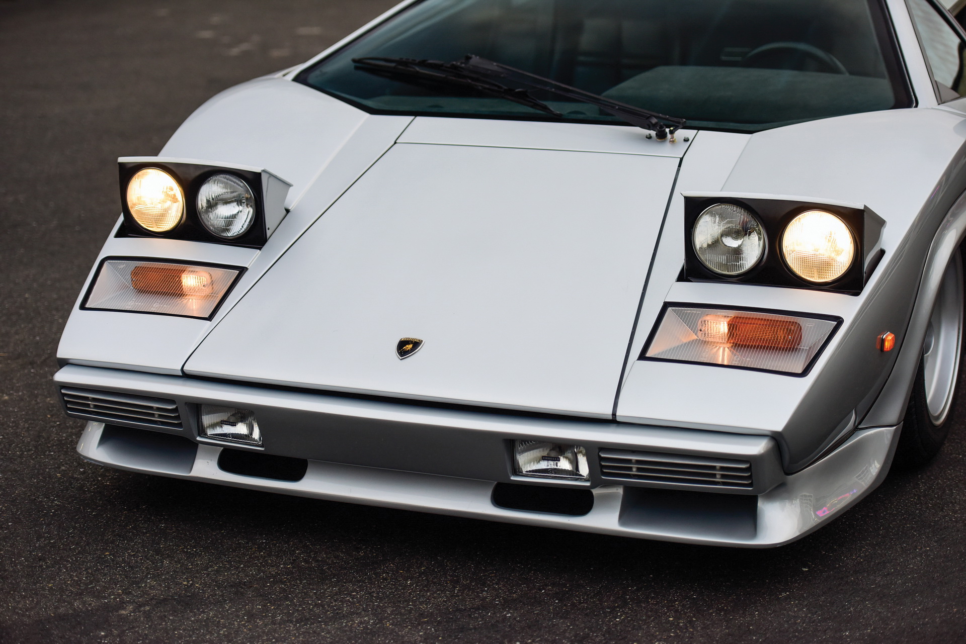 lamborghini-countach-series-ii-16 Fully Restored Lamborghini Countach Series II Will Have You Craving Money